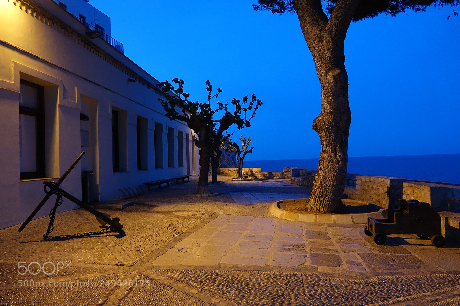Sony Cyber-shot DSC-RX10 III sample photo. Quietude of an evening photography