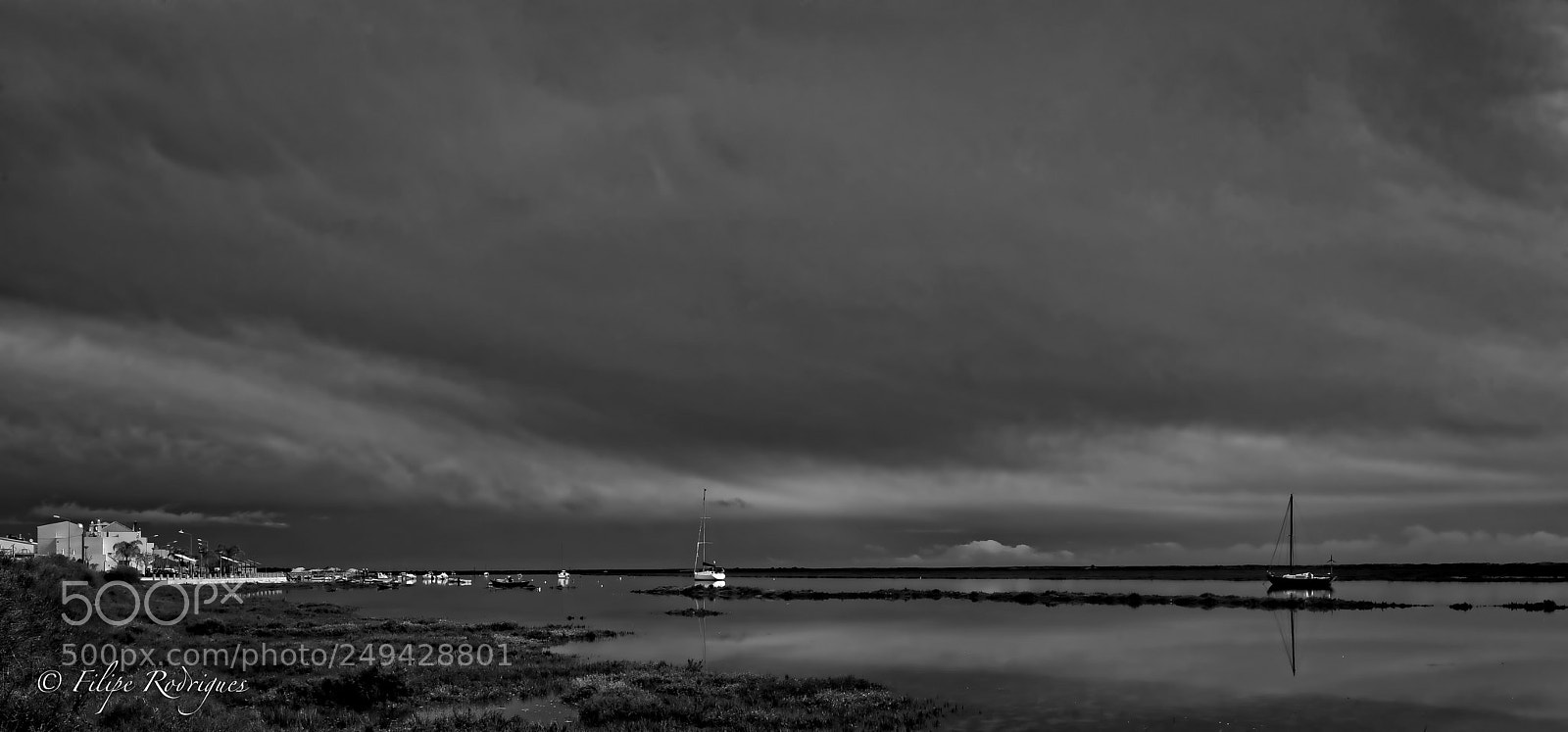 Nikon D800E sample photo. A hard rain gonna photography