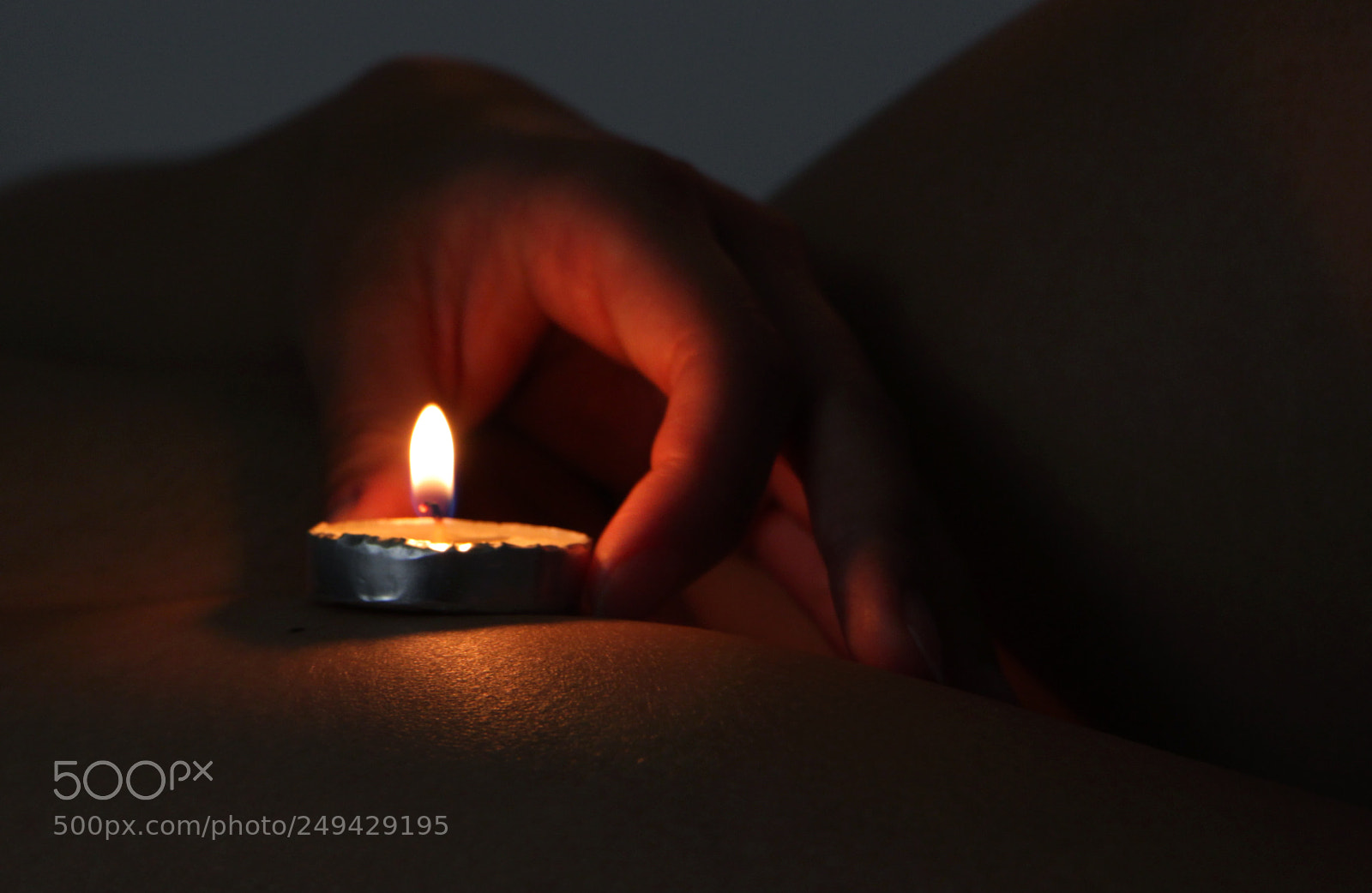 Canon EOS 700D (EOS Rebel T5i / EOS Kiss X7i) sample photo. Enlightened body photography