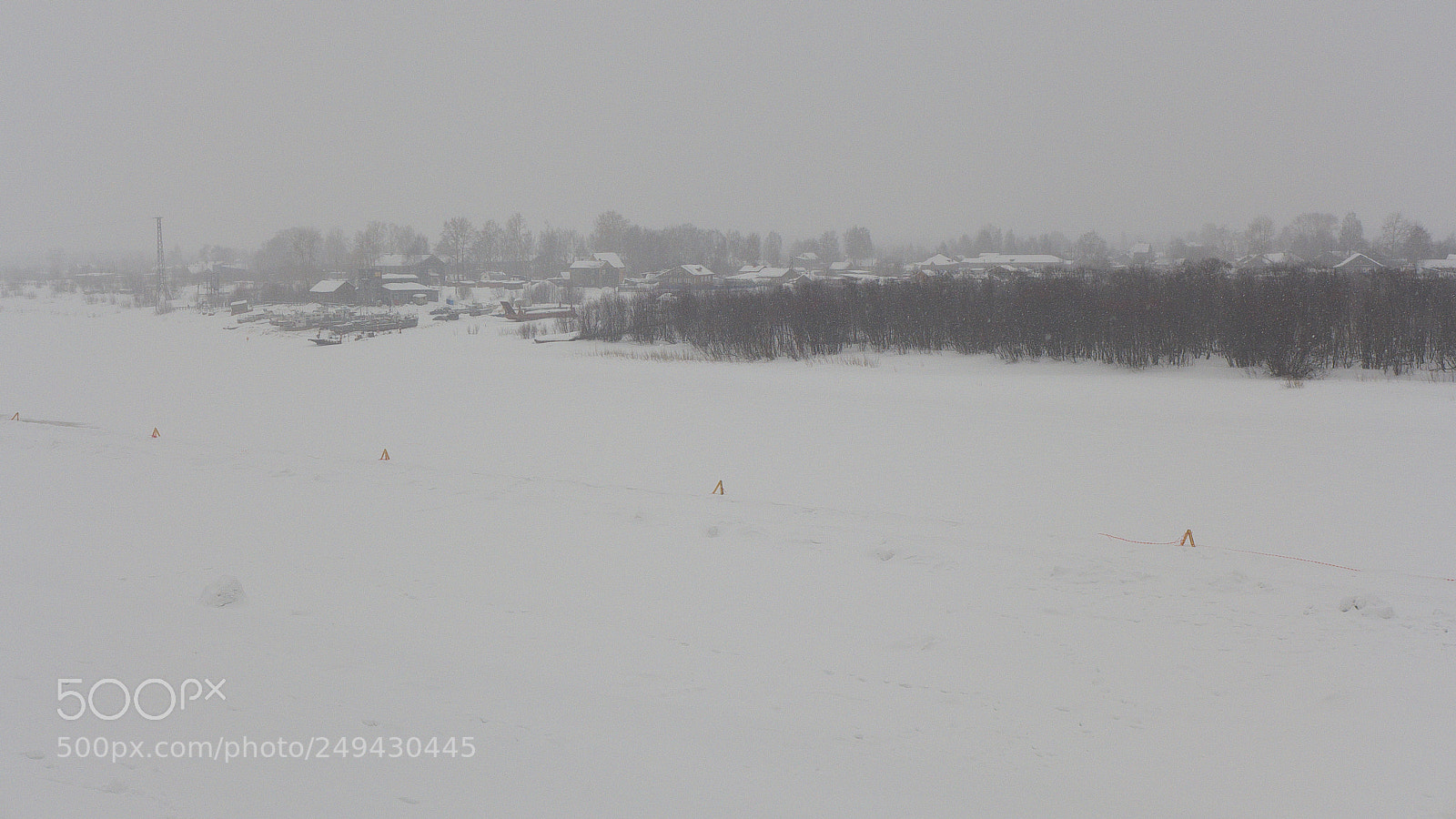 Panasonic Lumix DMC-LX7 sample photo. Snowfall over the frozen photography