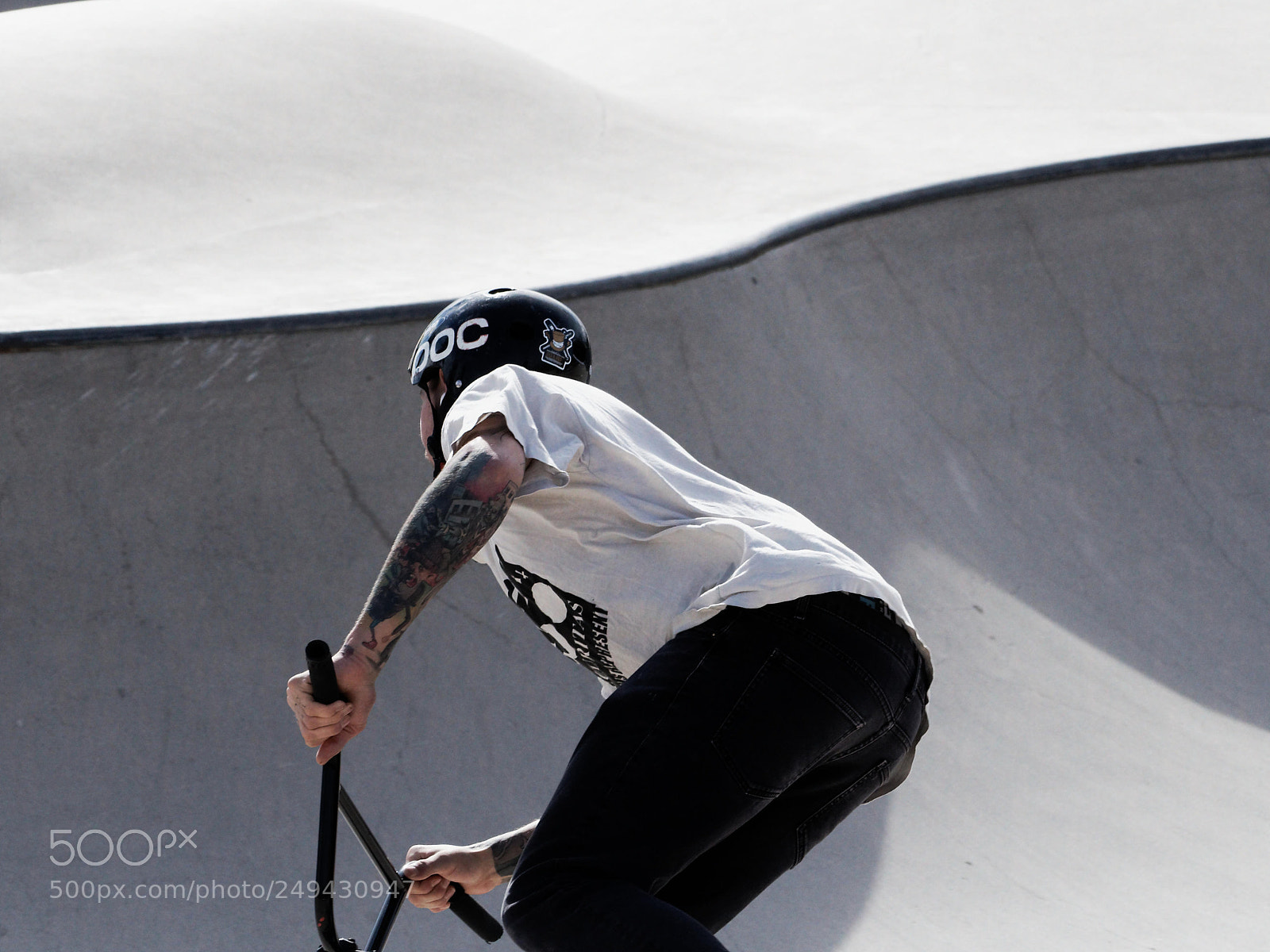 Olympus OM-D E-M5 II sample photo. Bmx life in skate photography