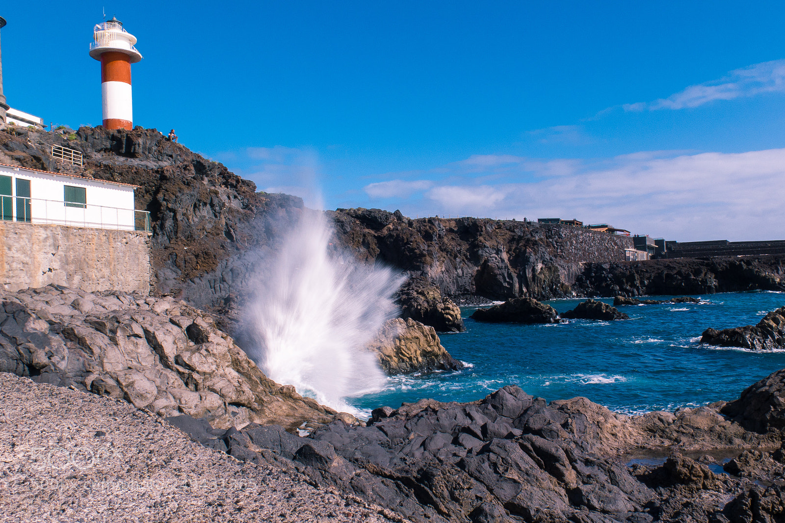 Canon PowerShot G16 sample photo. Lighthouse spray photography