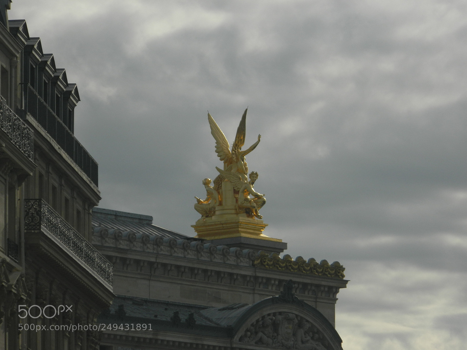 Nikon Coolpix L120 sample photo. La comedie photography