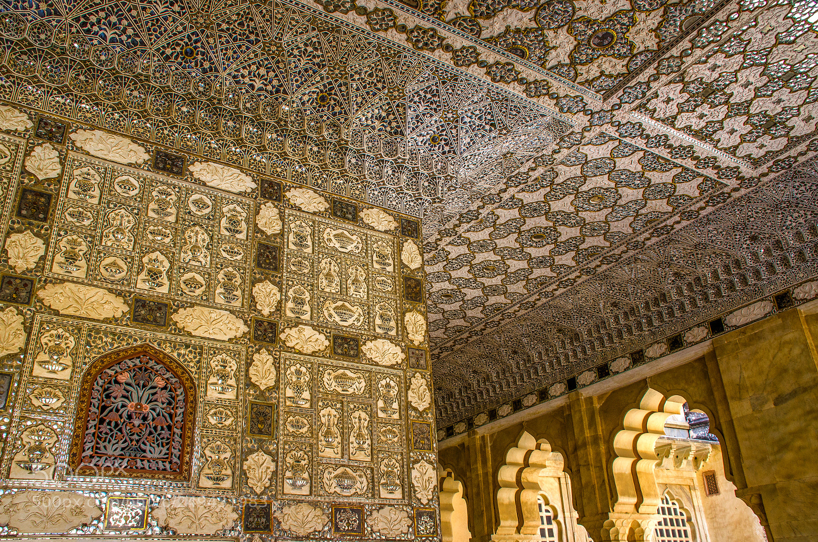 Nikon D7000 sample photo. Wonderful ceiling photography