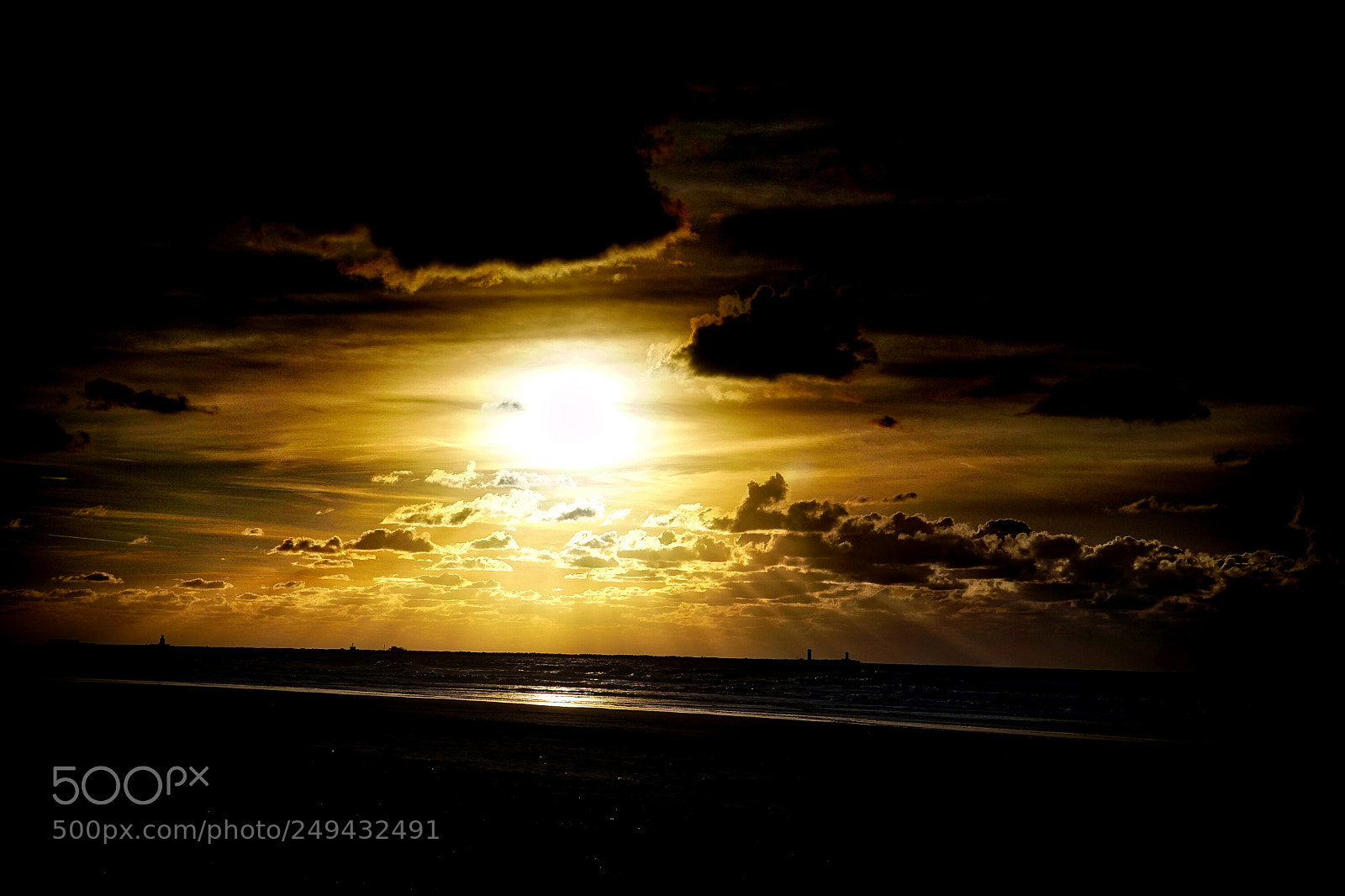 Sony a6300 sample photo. Beach sunset gold wave photography