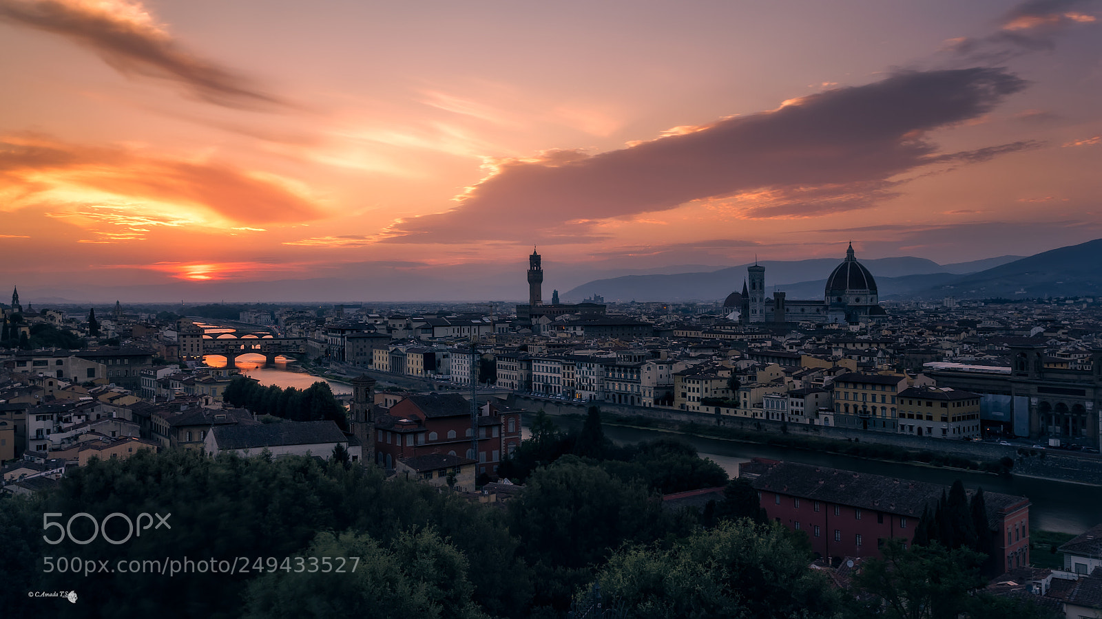 Olympus OM-D E-M1 Mark II sample photo. Sunset in firenze  photography