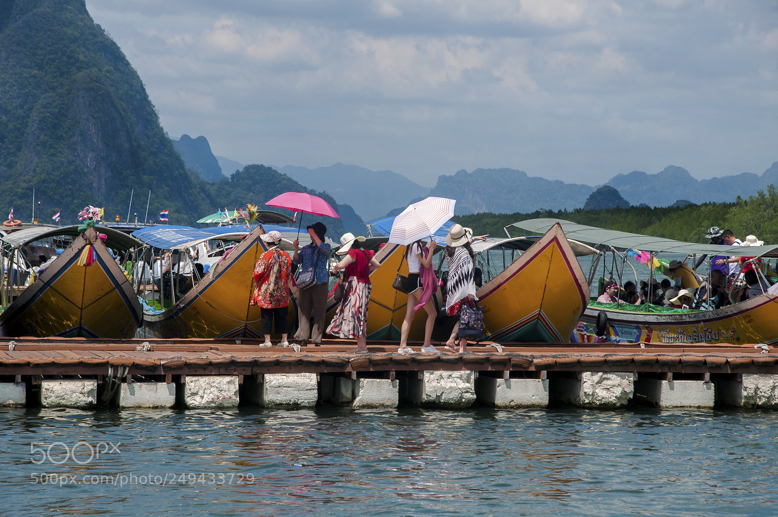 Nikon D5000 sample photo. Umbrellas photography