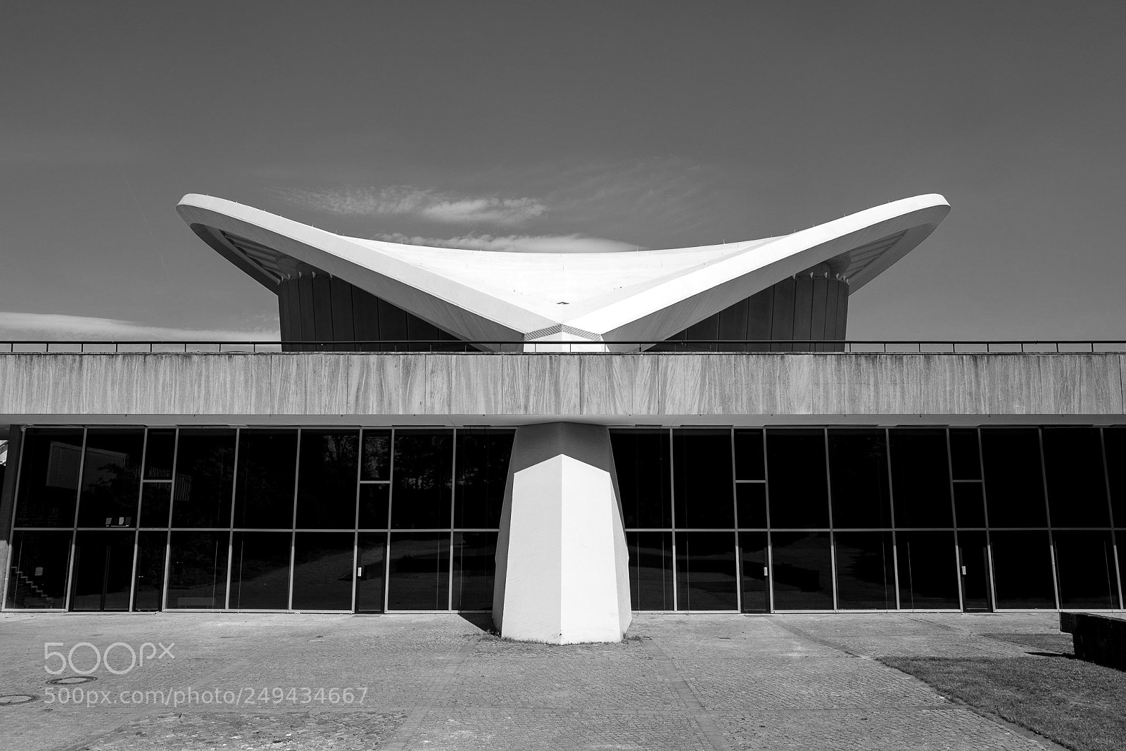 Leica Q (Typ 116) sample photo. Haus der kulturen der photography
