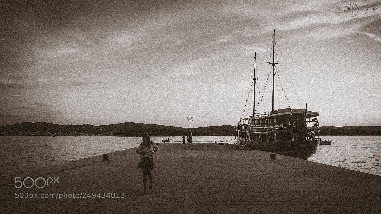 Fujifilm X-T10 sample photo. Old pier photography