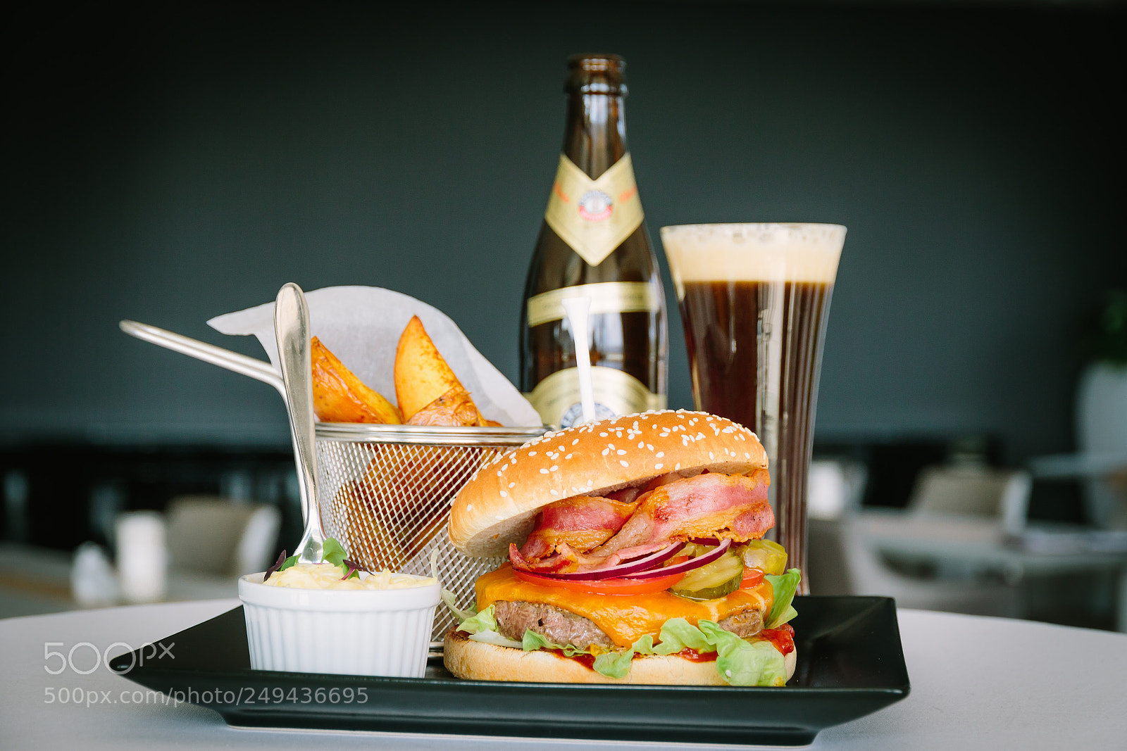 Canon EOS 7D Mark II sample photo. Burger. photography