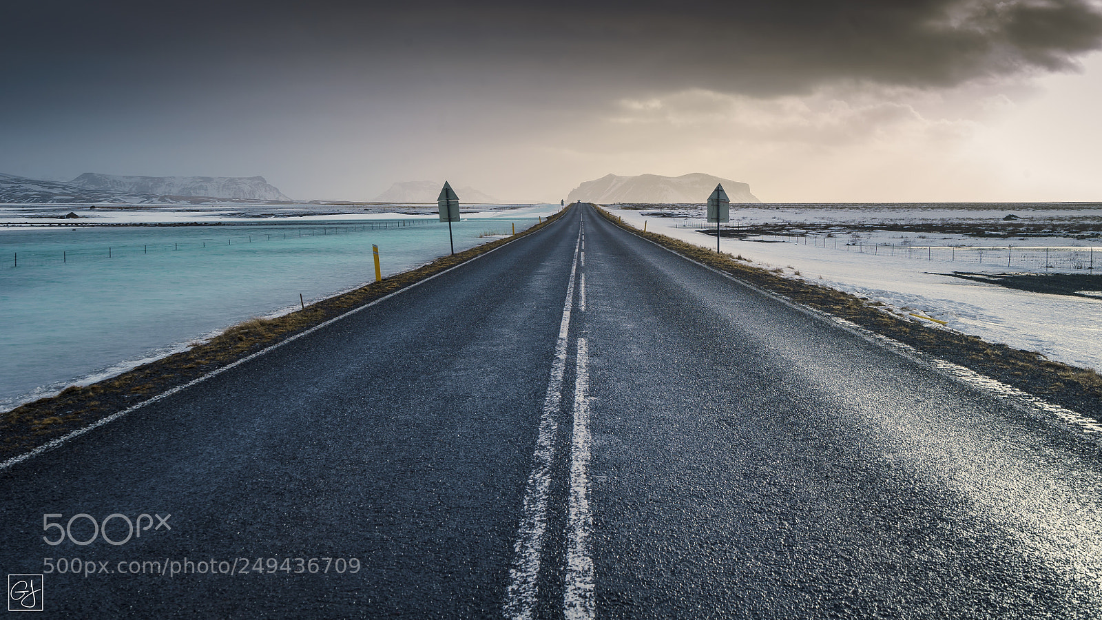 Sony a7S sample photo. On the road photography