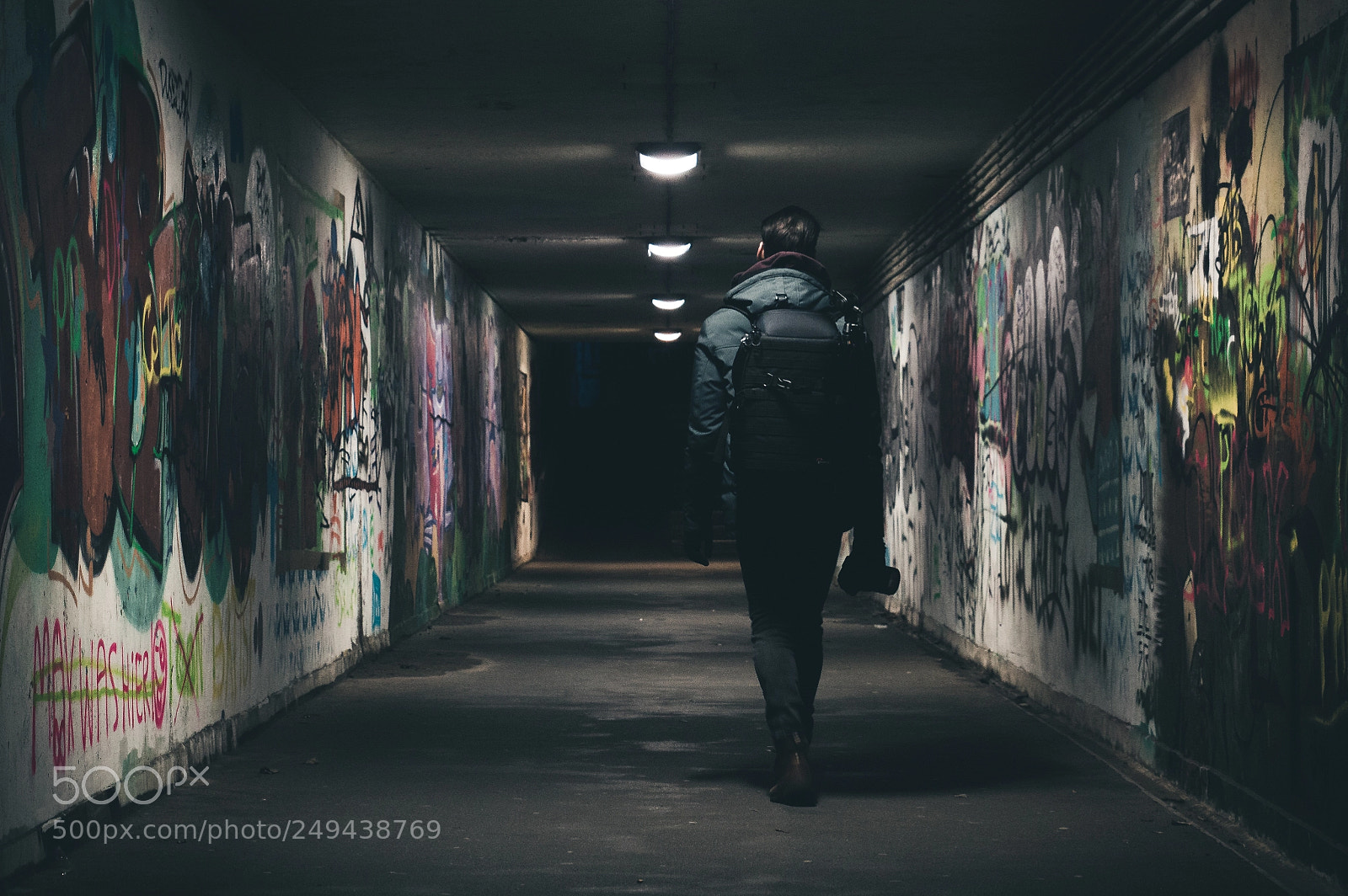 Canon EOS 600D (Rebel EOS T3i / EOS Kiss X5) sample photo. Tunnel grafitti photography