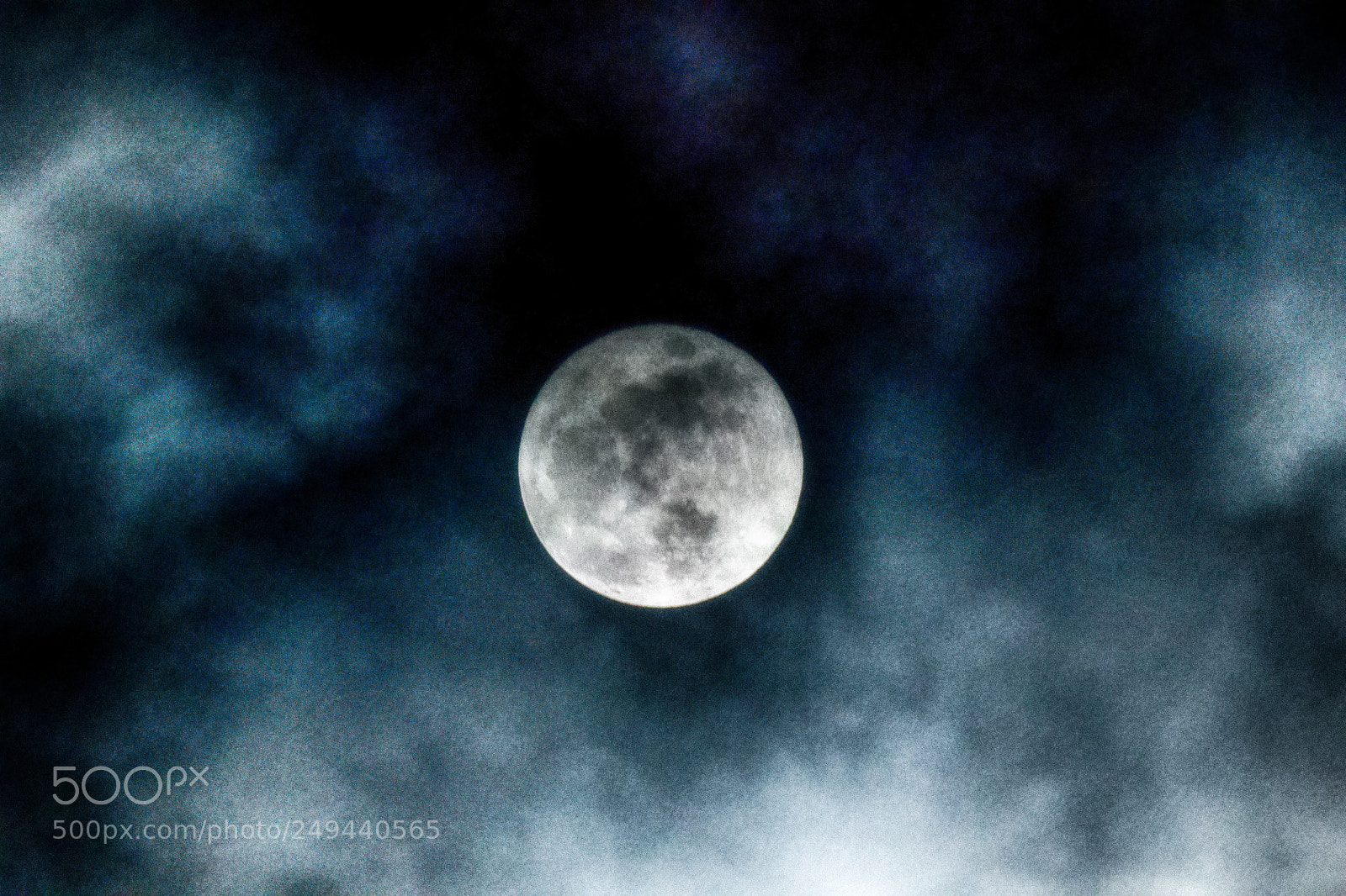 Nikon D500 sample photo. Moody moon photography
