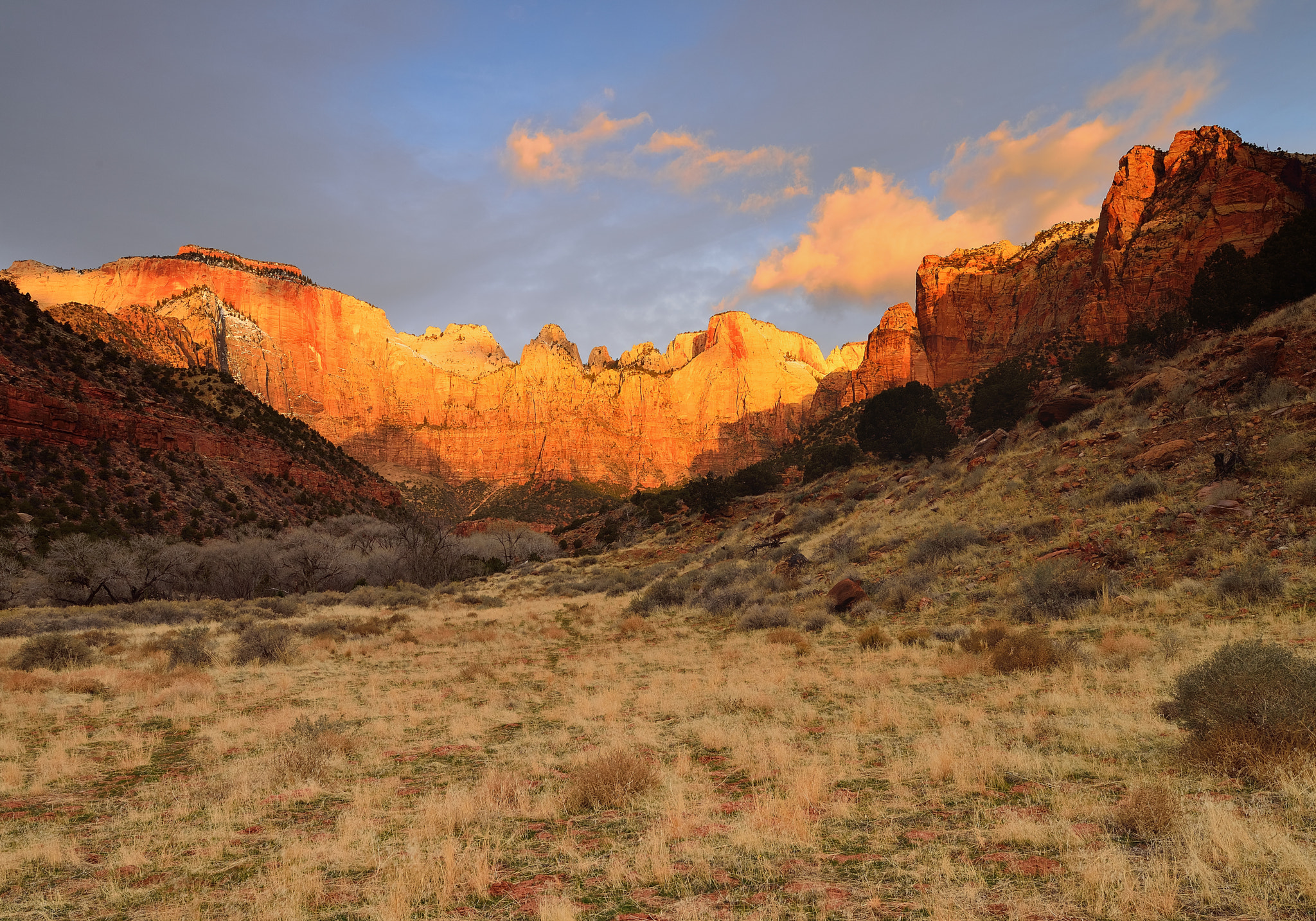 Nikon AF-S Nikkor 14-24mm F2.8G ED sample photo. Towers of the virgin at sunrise photography