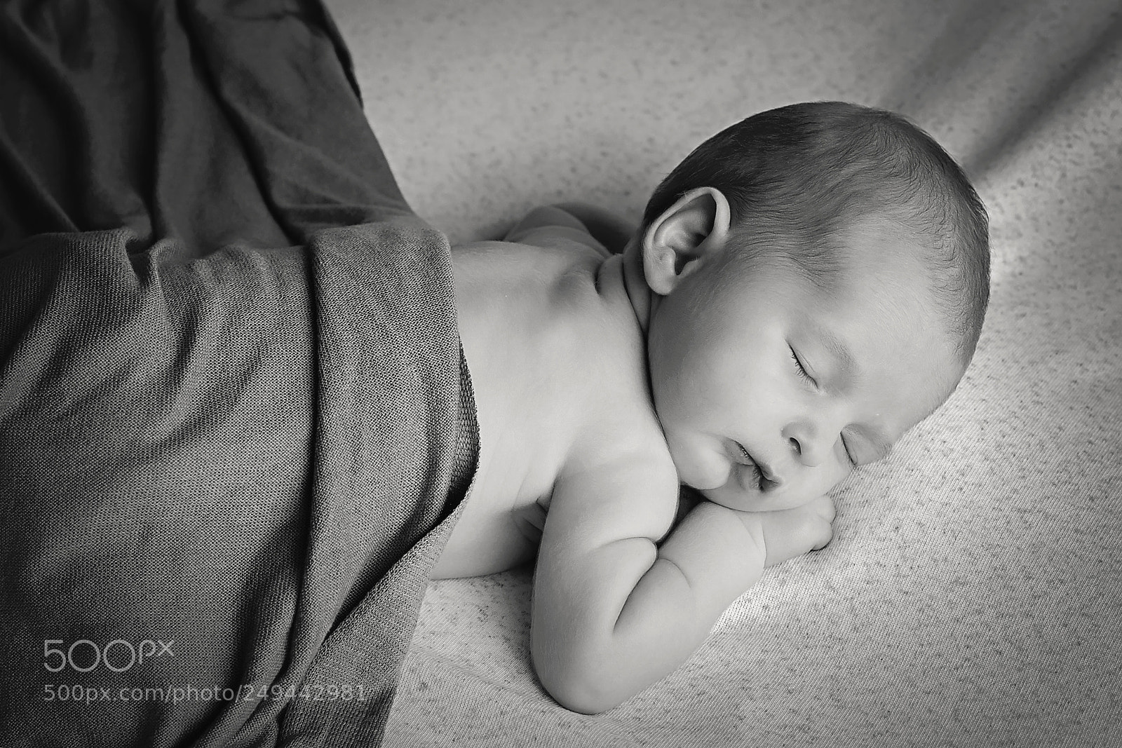 Canon EOS 5D Mark IV sample photo. Baby boy sleeping photography