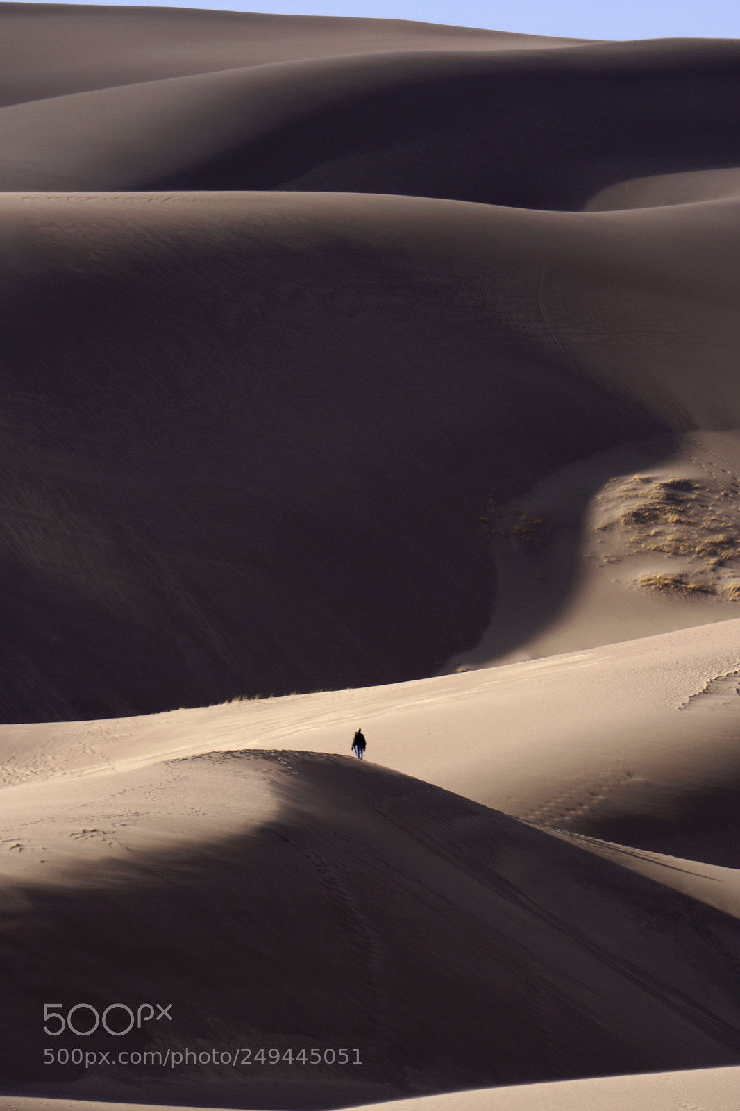 Sony a6500 sample photo. Hiker on dunes photography