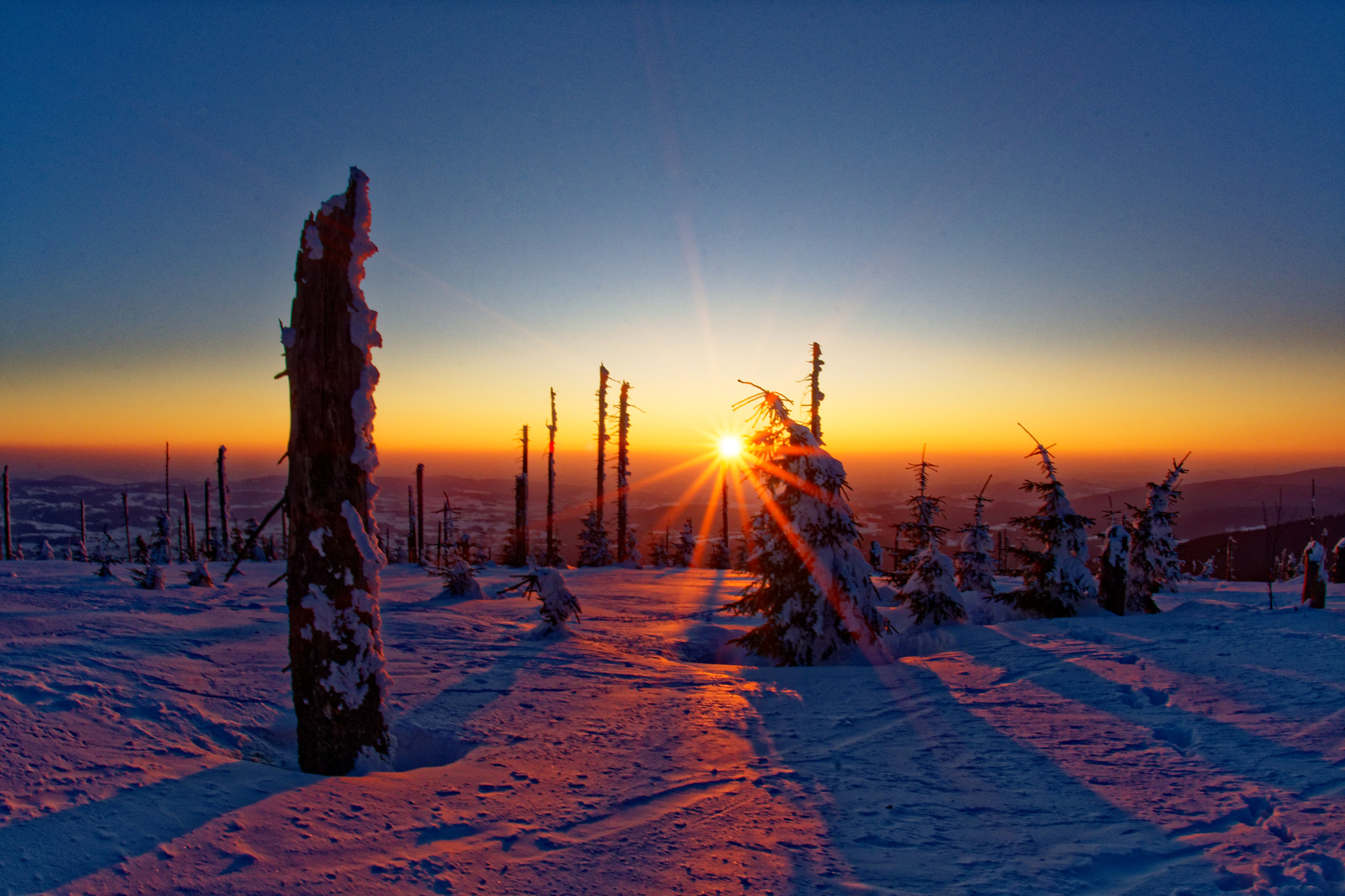 Sigma 15mm F2.8 EX DG Diagonal Fisheye sample photo. Sunset, Šumava photography