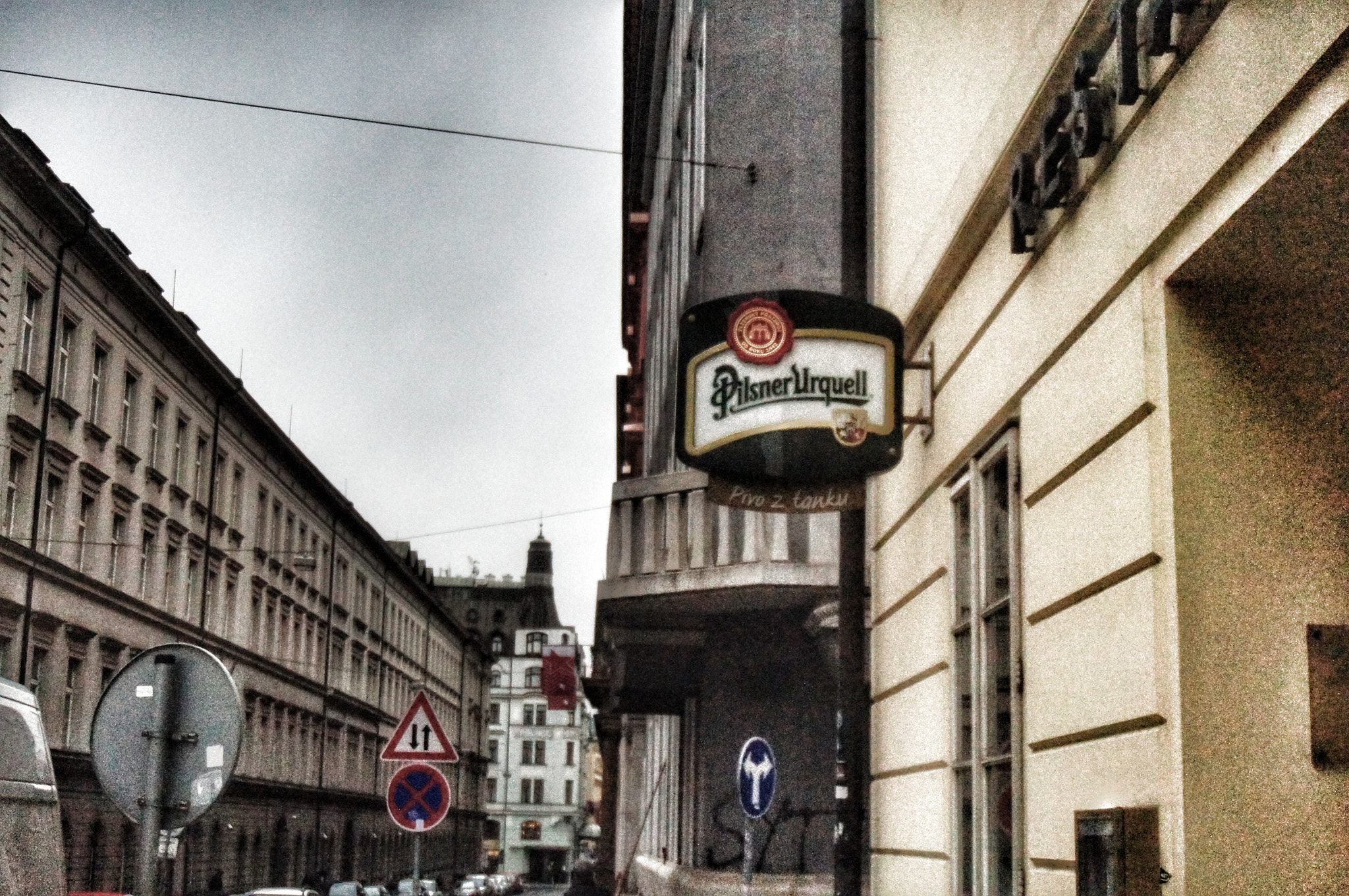 Sony Alpha NEX-C3 sample photo. Prague street photography