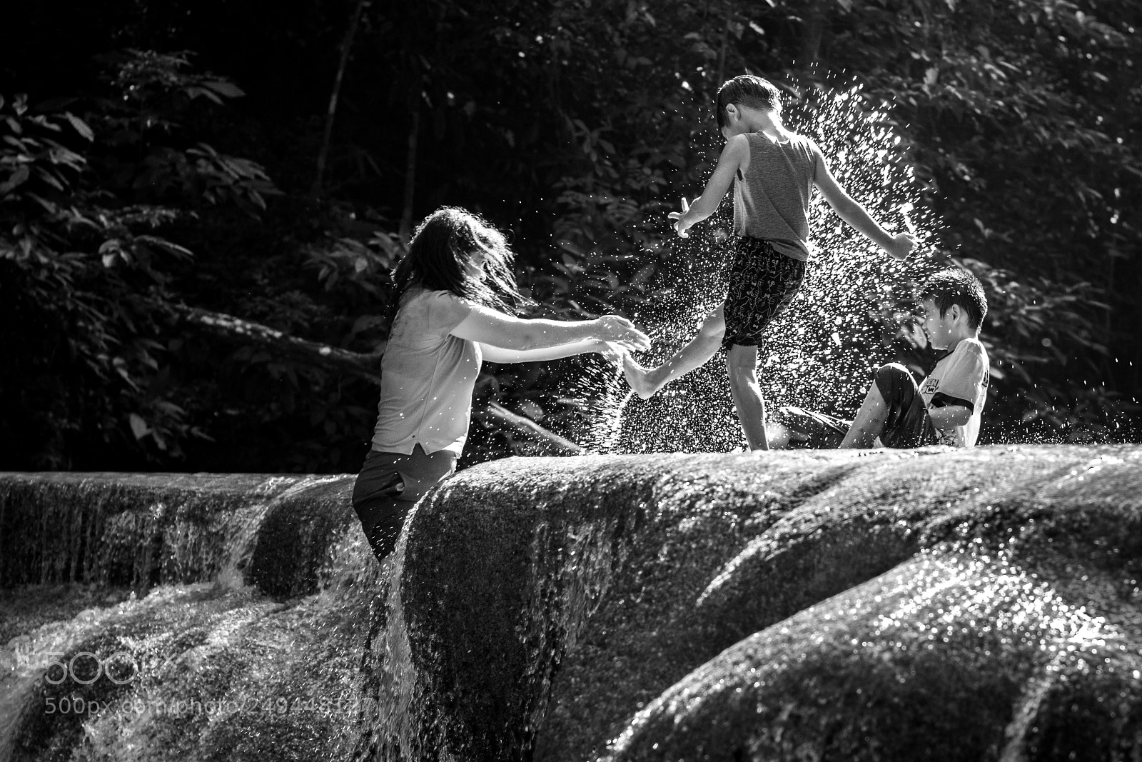 Nikon D7200 sample photo. Splashy battle photography