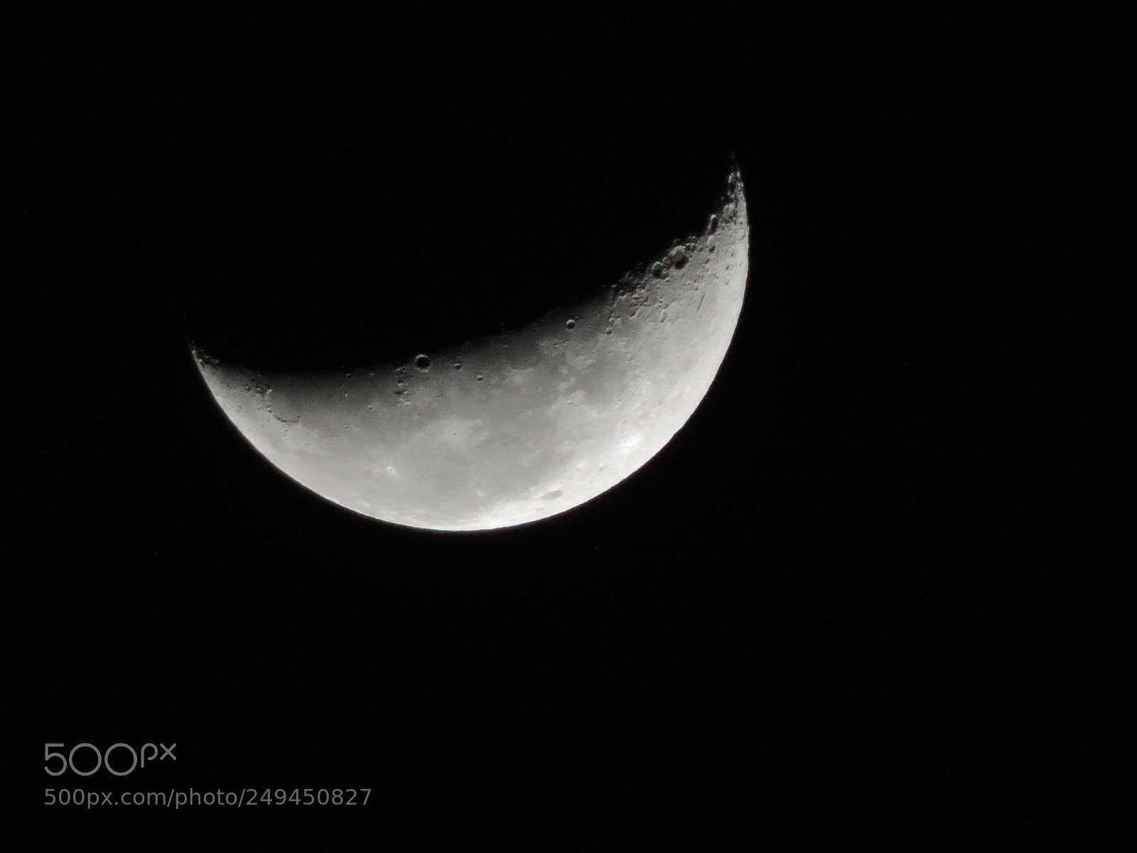 Nikon Coolpix P520 sample photo. Half moon photography