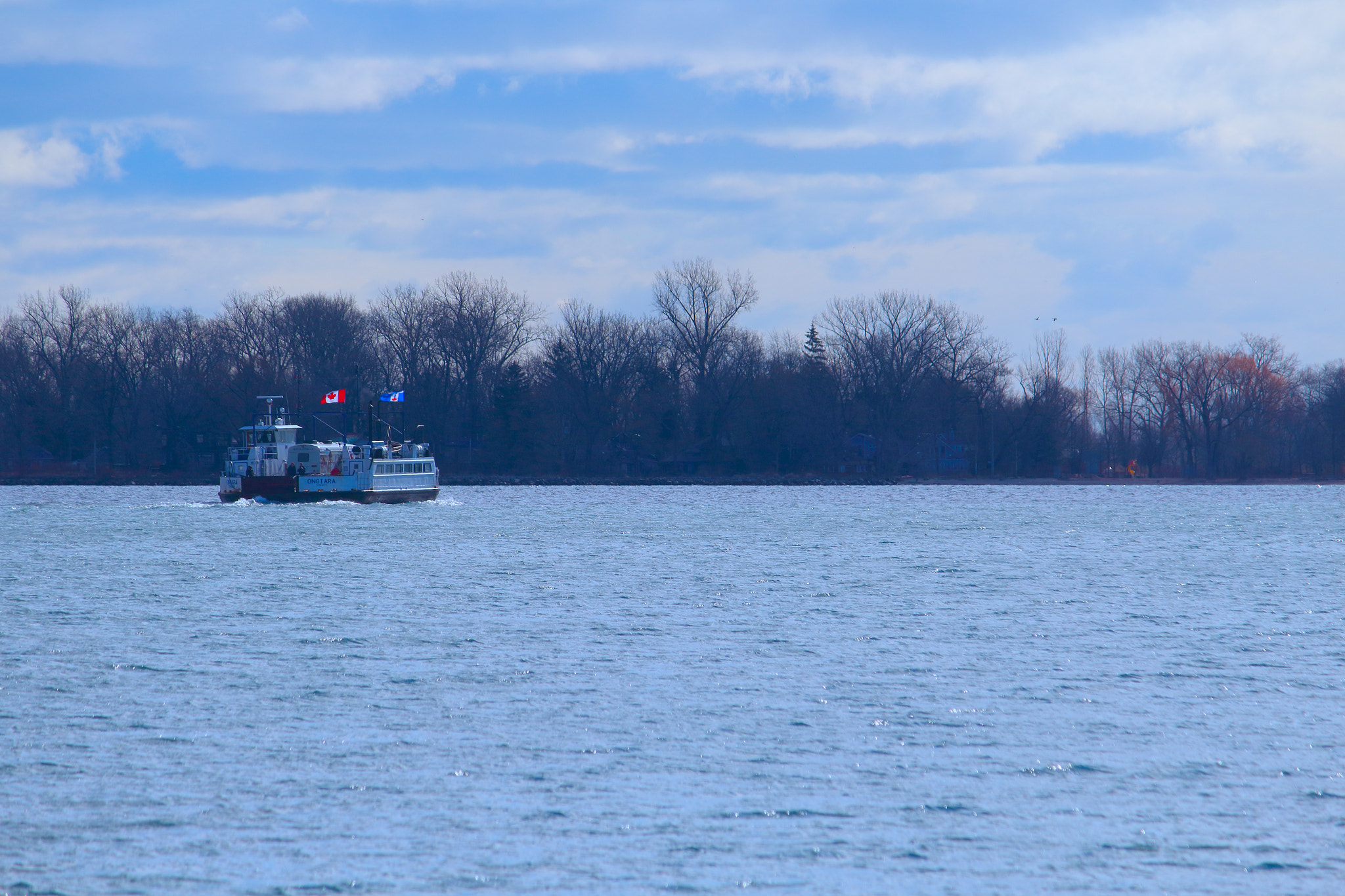 Canon EF-S 55-250mm F4-5.6 IS II sample photo. Ferry photography