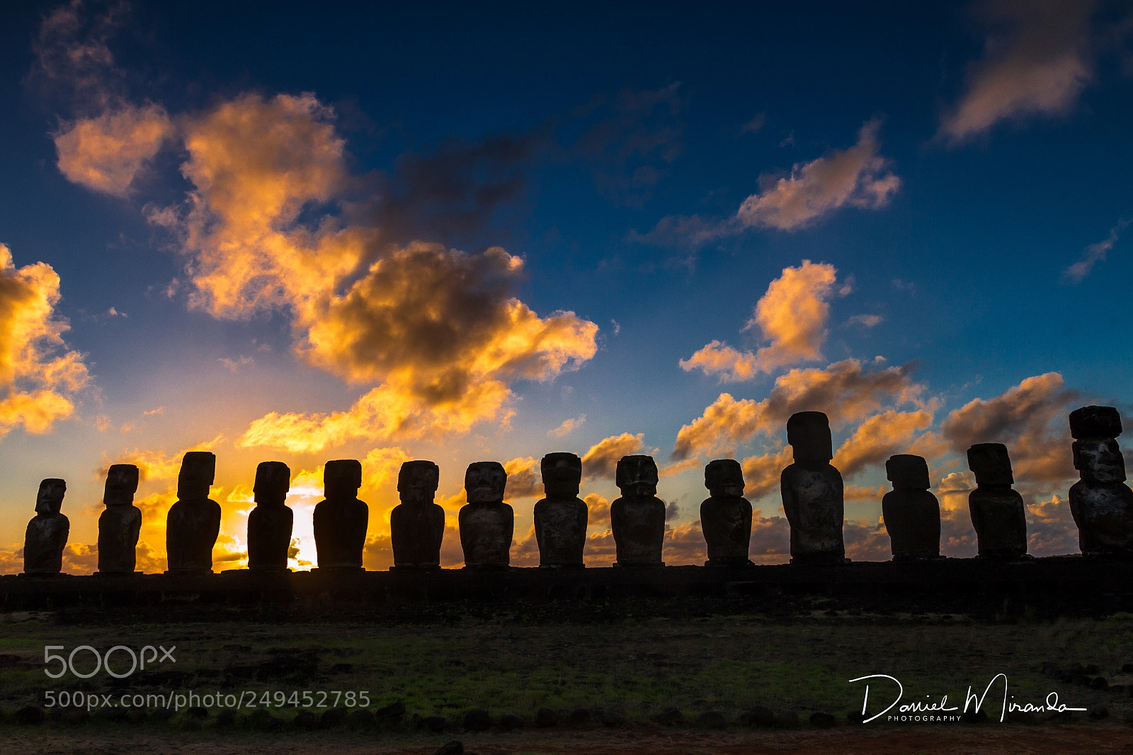Canon EOS 7D sample photo. Ahu tongariki at sunrise photography