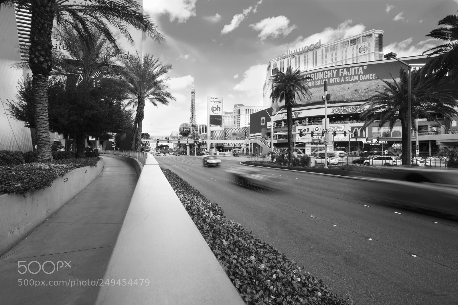 Canon EOS 77D (EOS 9000D / EOS 770D) sample photo. Las vegas strip photography