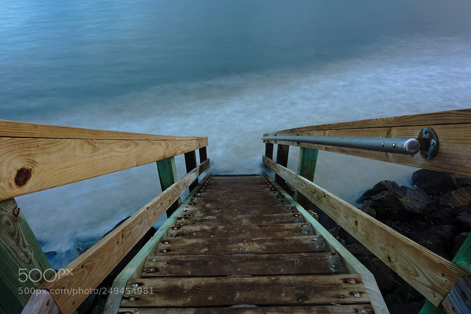 Sony a6000 sample photo. Into the sea photography