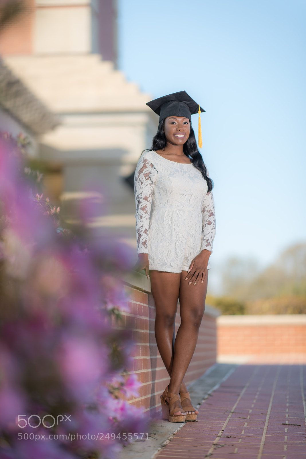 Nikon D810 sample photo. Graduate near azaleas photography