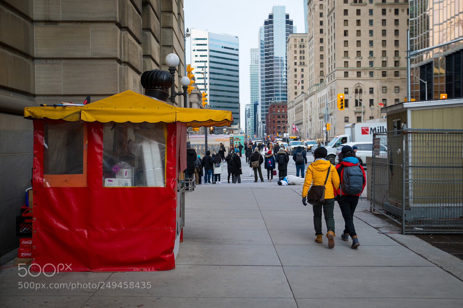 Canon EOS 5D Mark IV sample photo. Ketchup and mustard photography