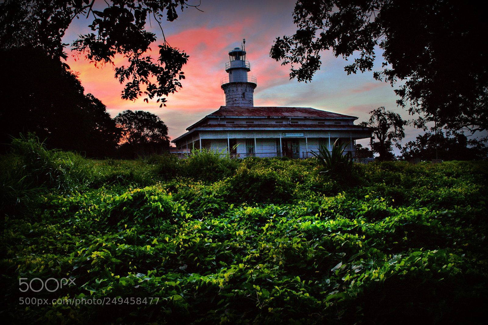 Canon EOS 10D sample photo. Malabrigo lighthouse photography