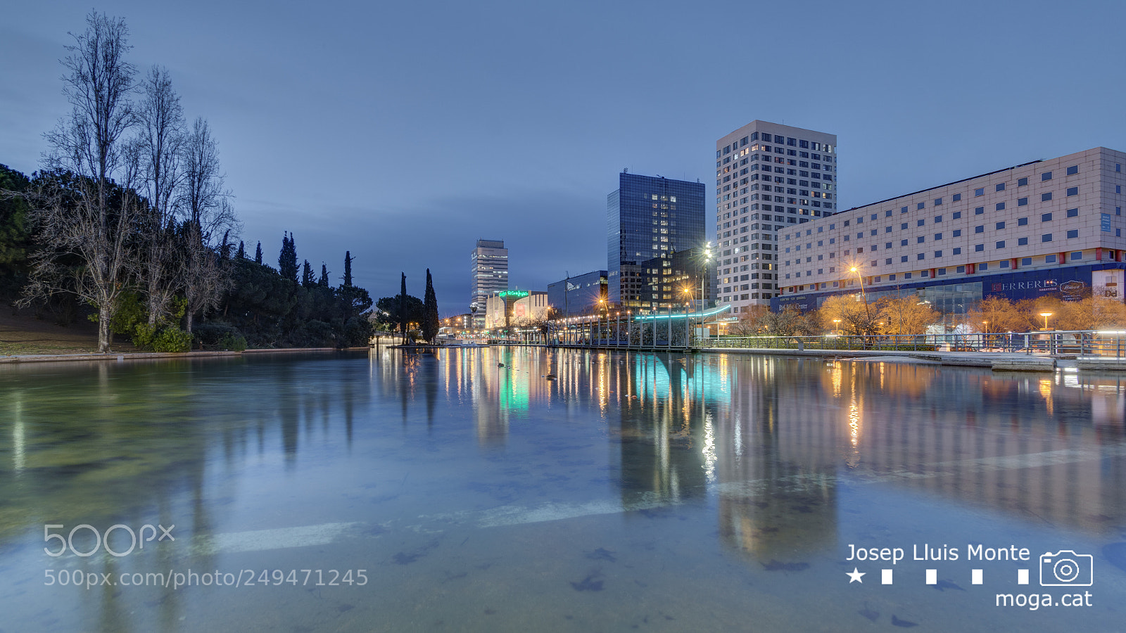 Canon EOS 70D sample photo. Sabadell cityscape photography