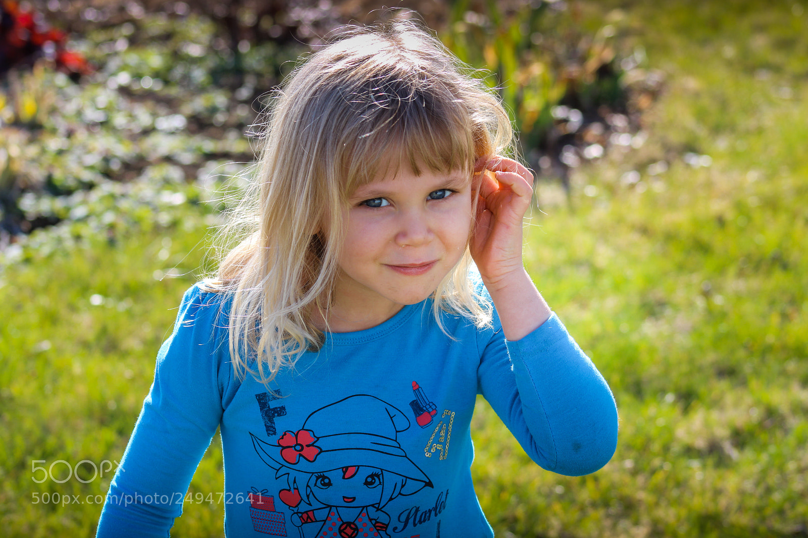 Canon EOS 750D (EOS Rebel T6i / EOS Kiss X8i) sample photo. Cute modeling pose photography