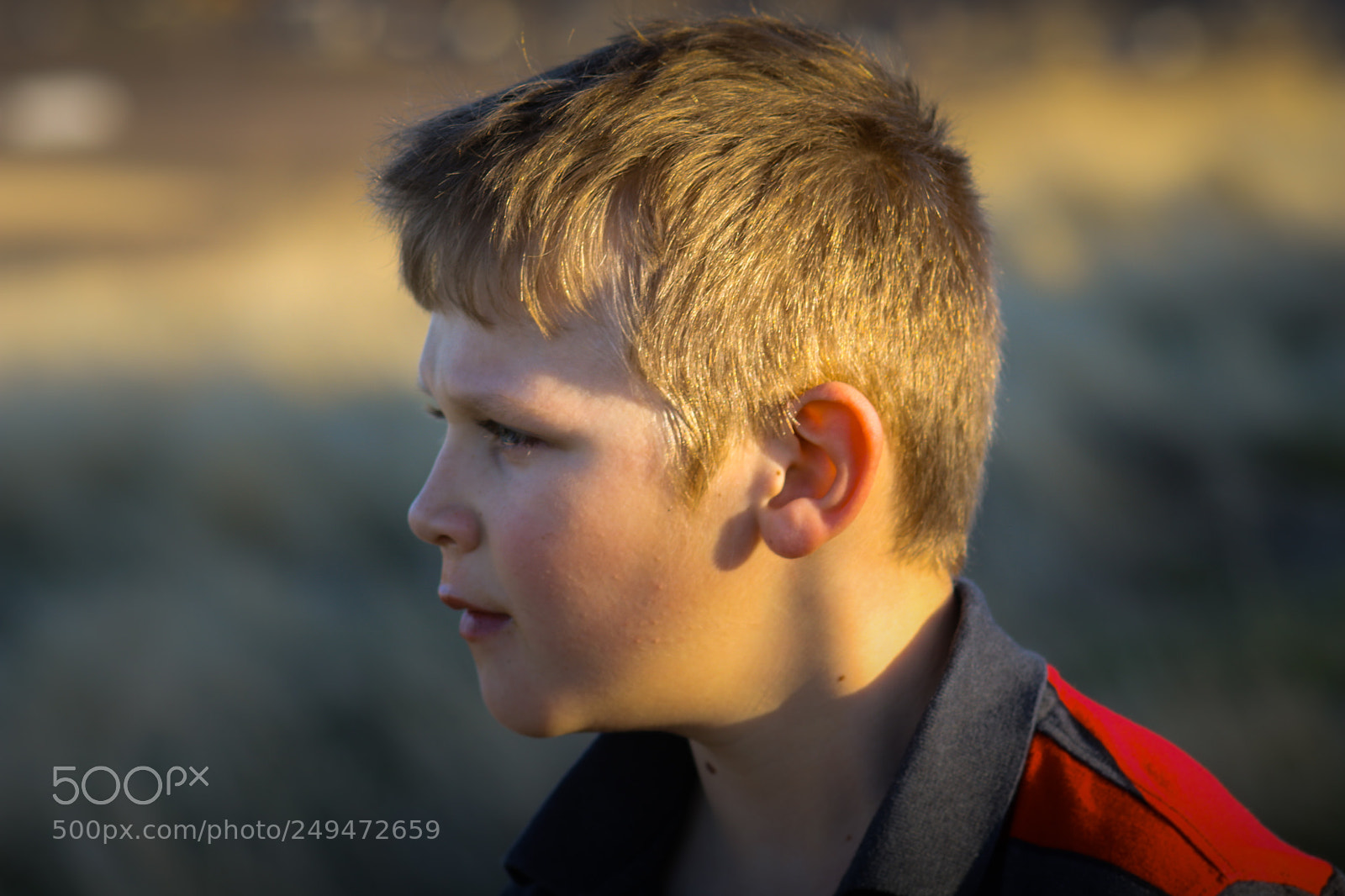 Canon EOS 750D (EOS Rebel T6i / EOS Kiss X8i) sample photo. Lost in thought photography