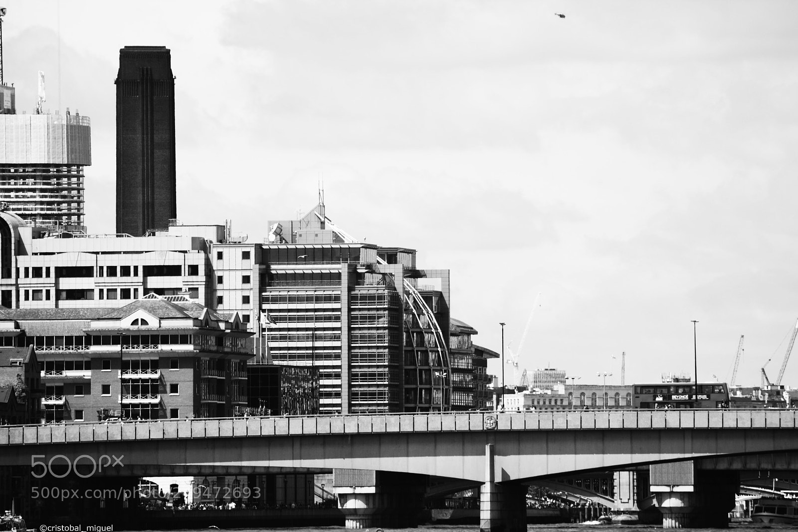 Canon EOS 1000D (EOS Digital Rebel XS / EOS Kiss F) sample photo. Riverside. london. photography