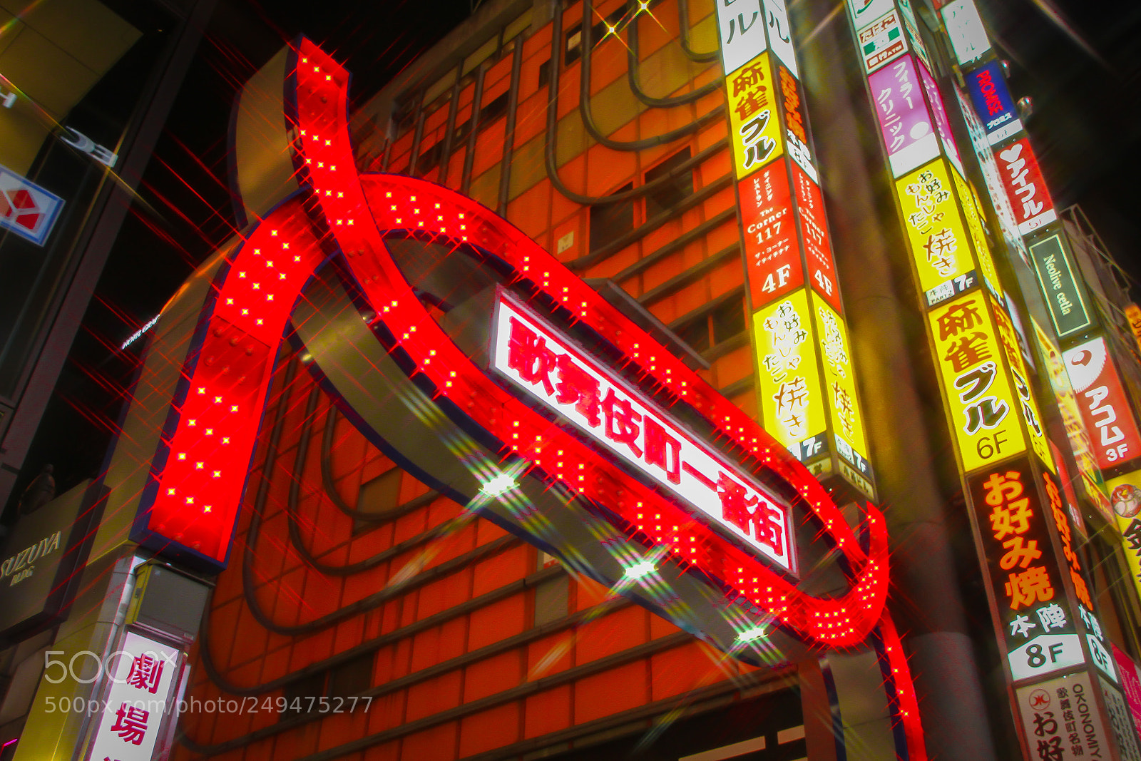 Canon EOS 7D sample photo. 歌舞伎町 photography
