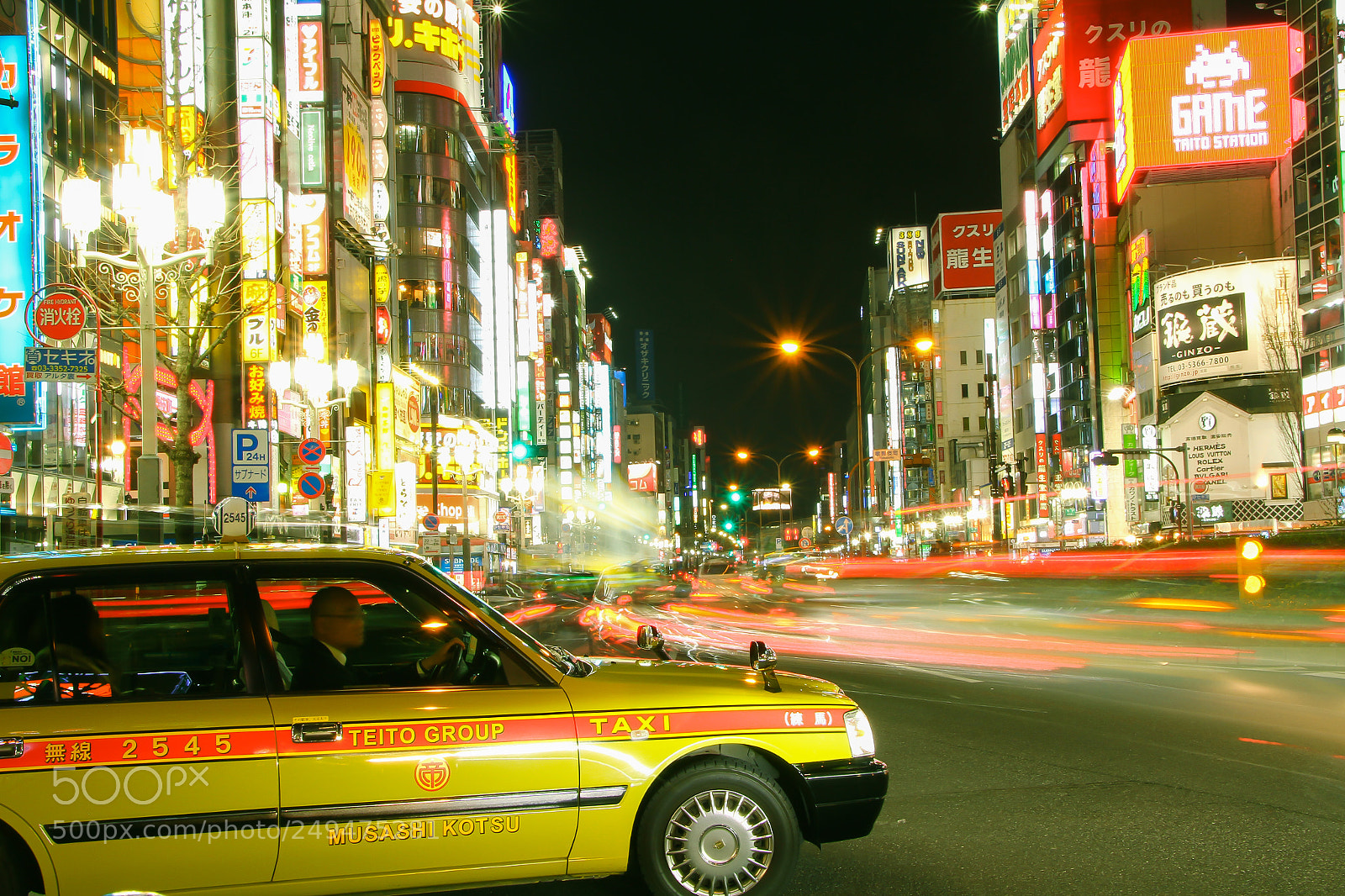 Canon EOS 7D sample photo. 歌舞伎町 photography