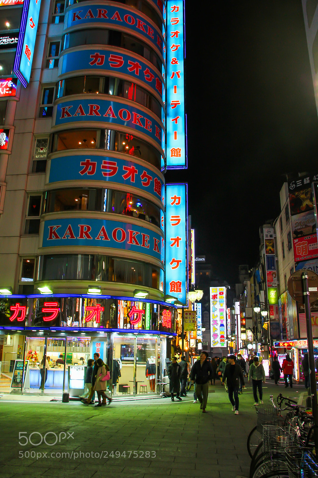Canon EOS 7D sample photo. 歌舞伎町 photography