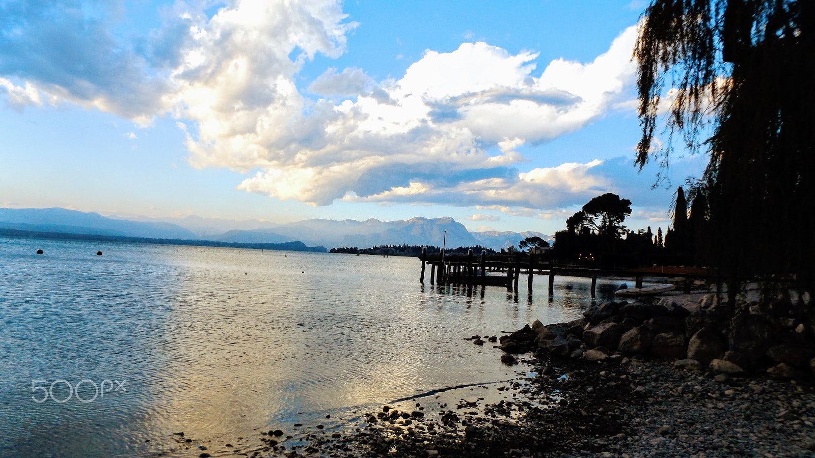 Fujifilm FinePix S8600 sample photo. Water clouds and sky photography