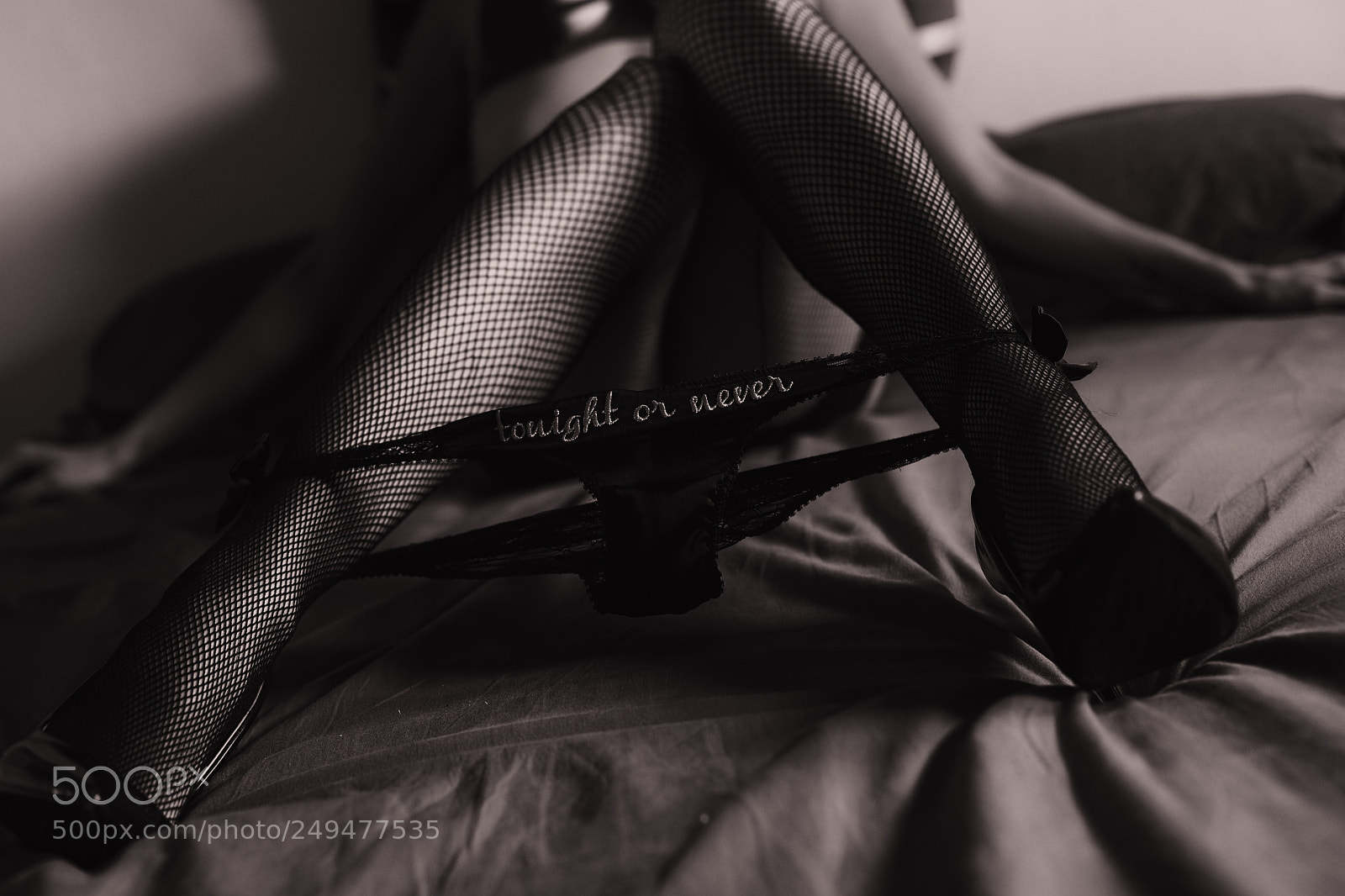 Canon EOS 6D Mark II sample photo. Message for you photography