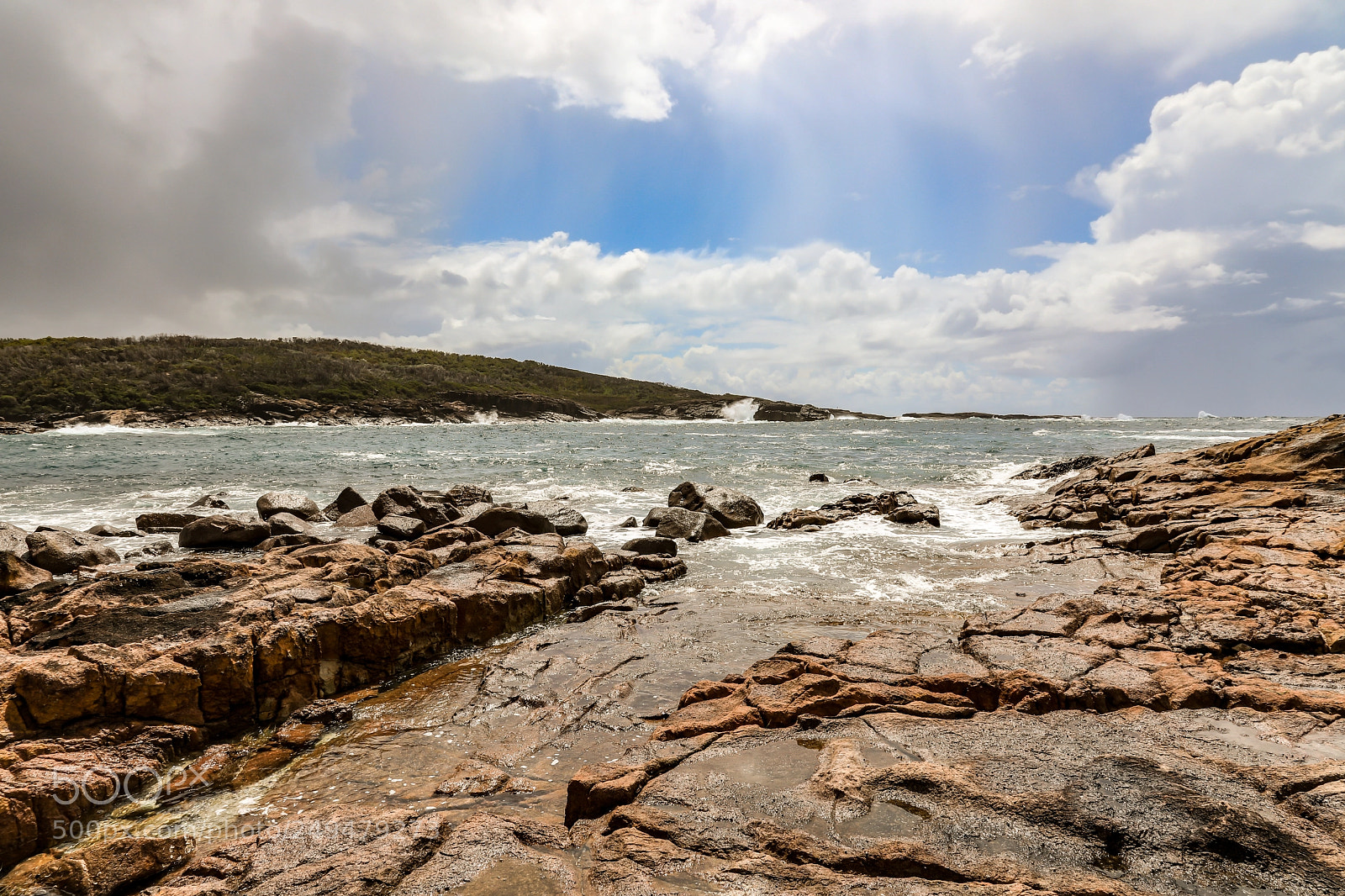 Canon EOS 5D Mark IV sample photo. Rocky coastline against ocean photography