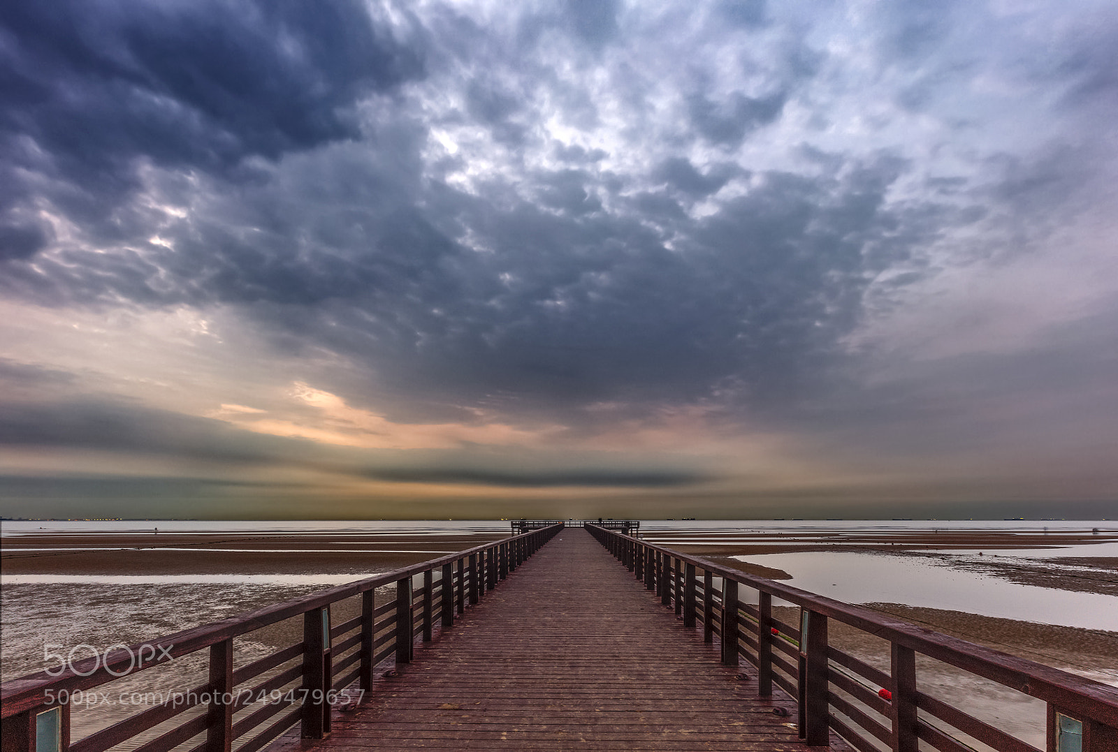 Canon EOS 5DS R sample photo. Cloudy photography