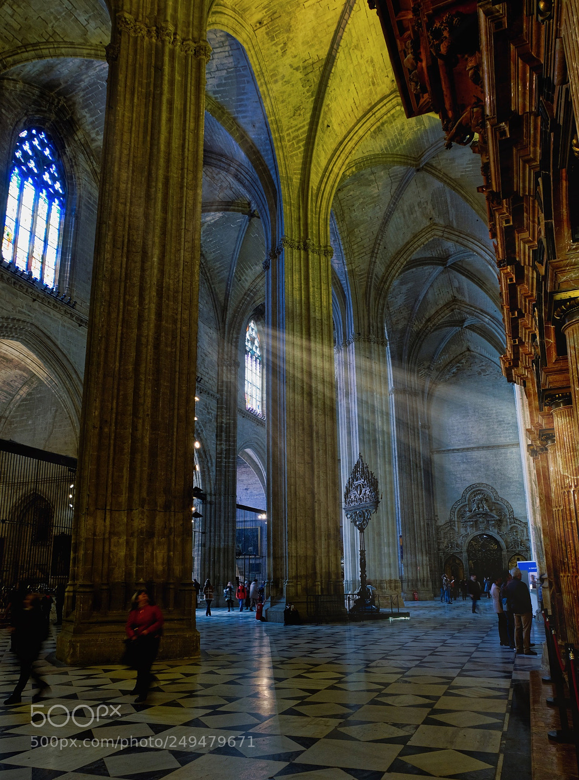 Fujifilm X-T20 sample photo. Seville cathedral photography