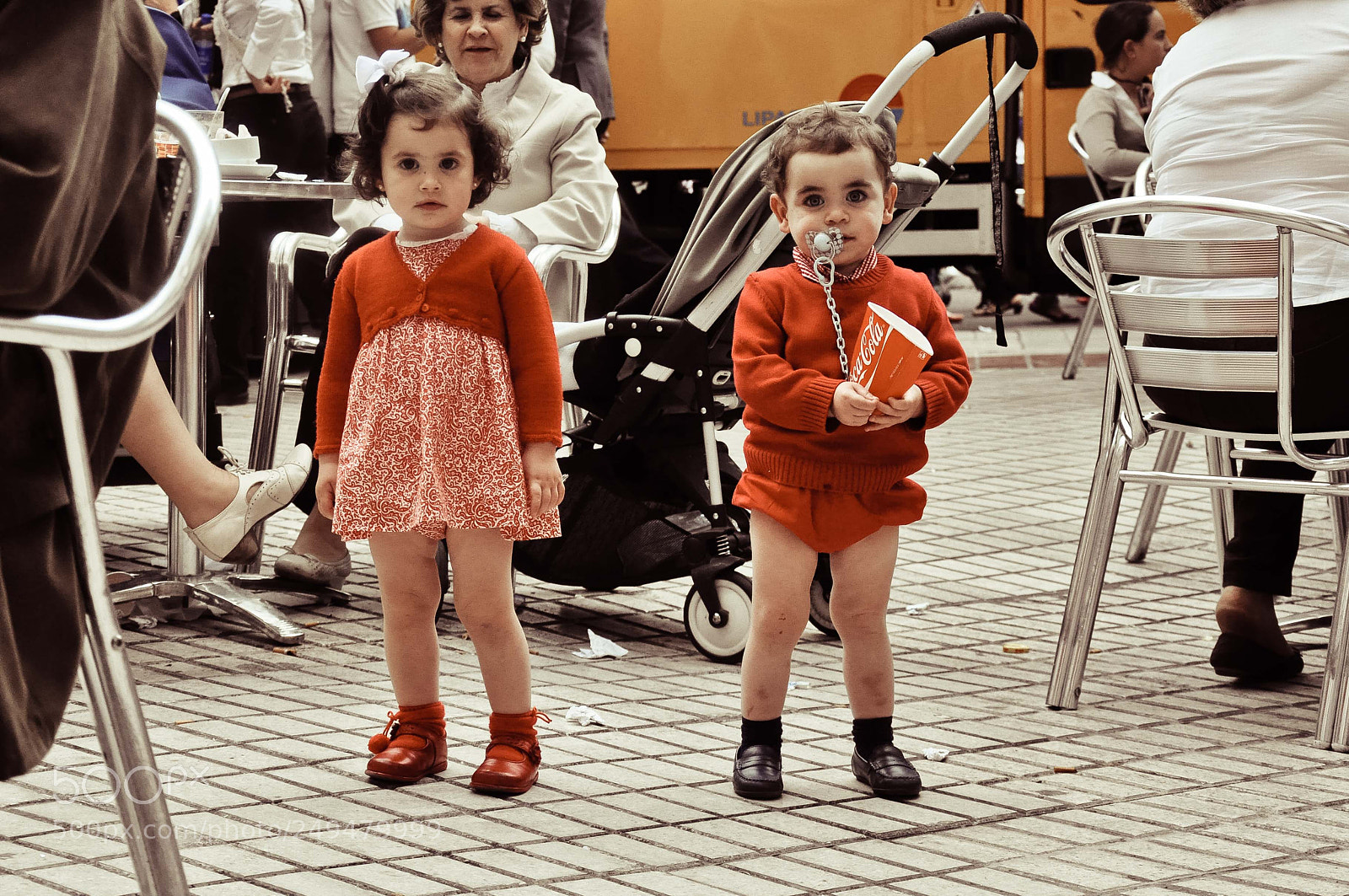 Nikon D90 sample photo. Behind the kids photography