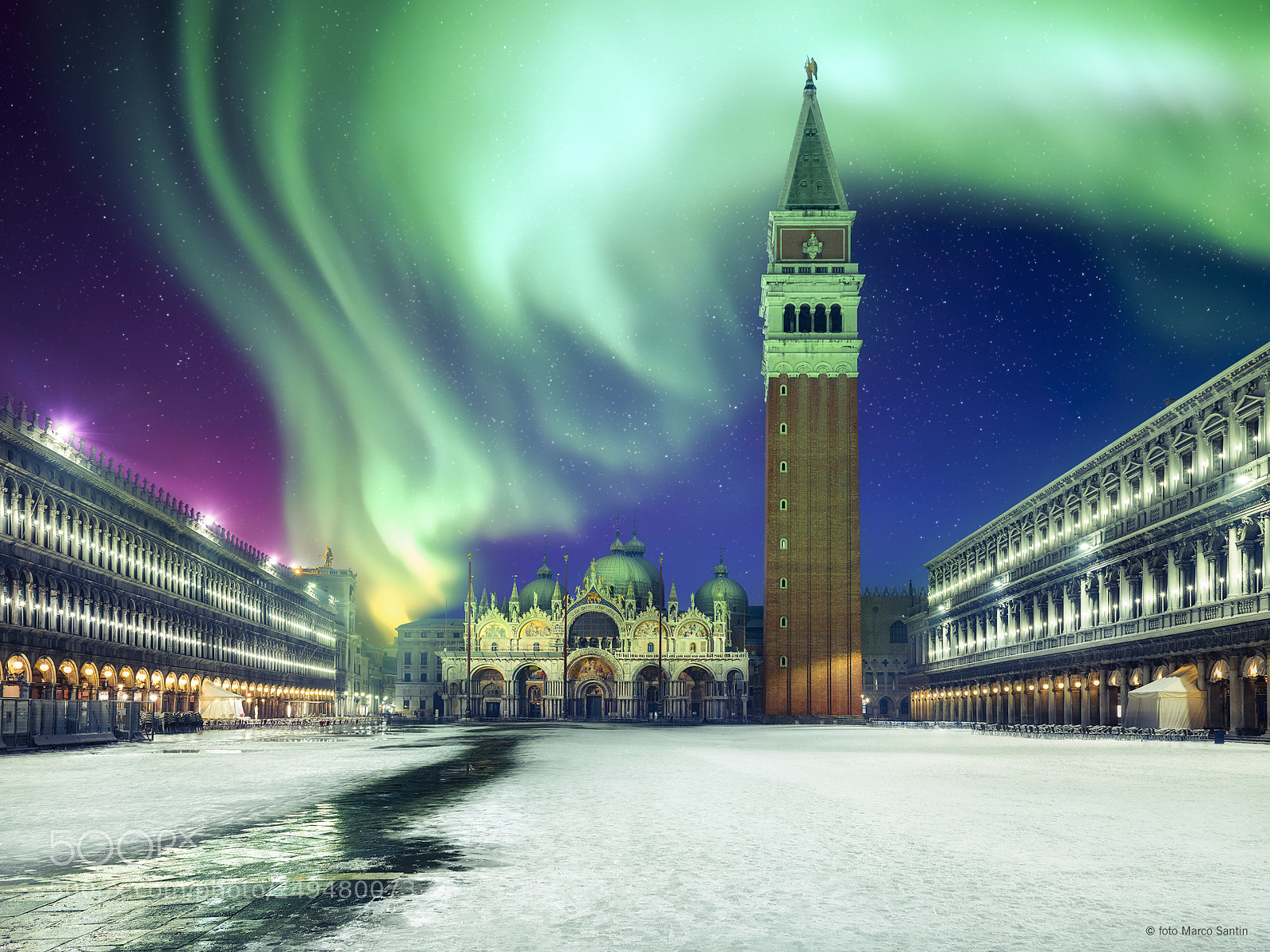 Nikon D810 sample photo. Aurora in venice photography