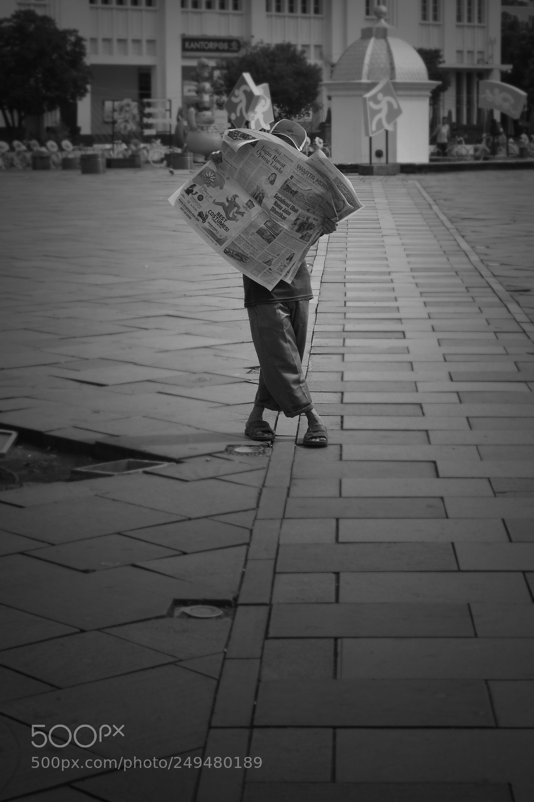 Sony a6000 sample photo. Jakarta street pose photography