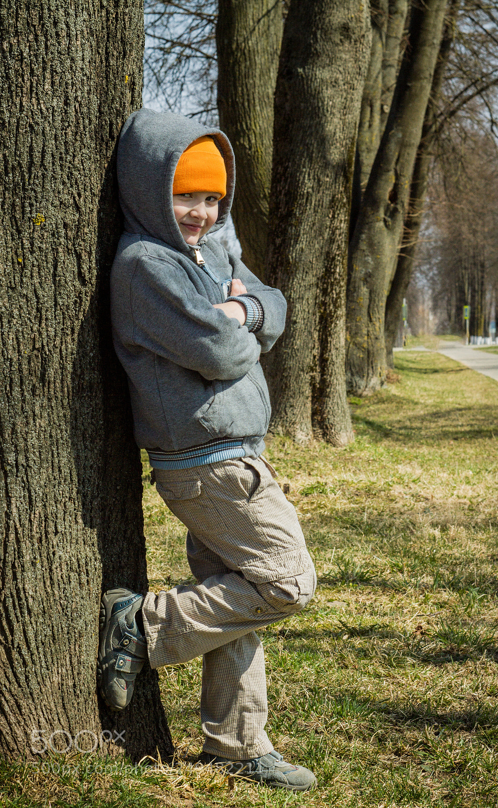 Canon EOS 7D sample photo. The boy is standing photography