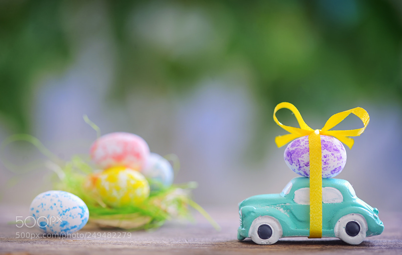 Nikon D610 sample photo. Toy car carrying easter photography