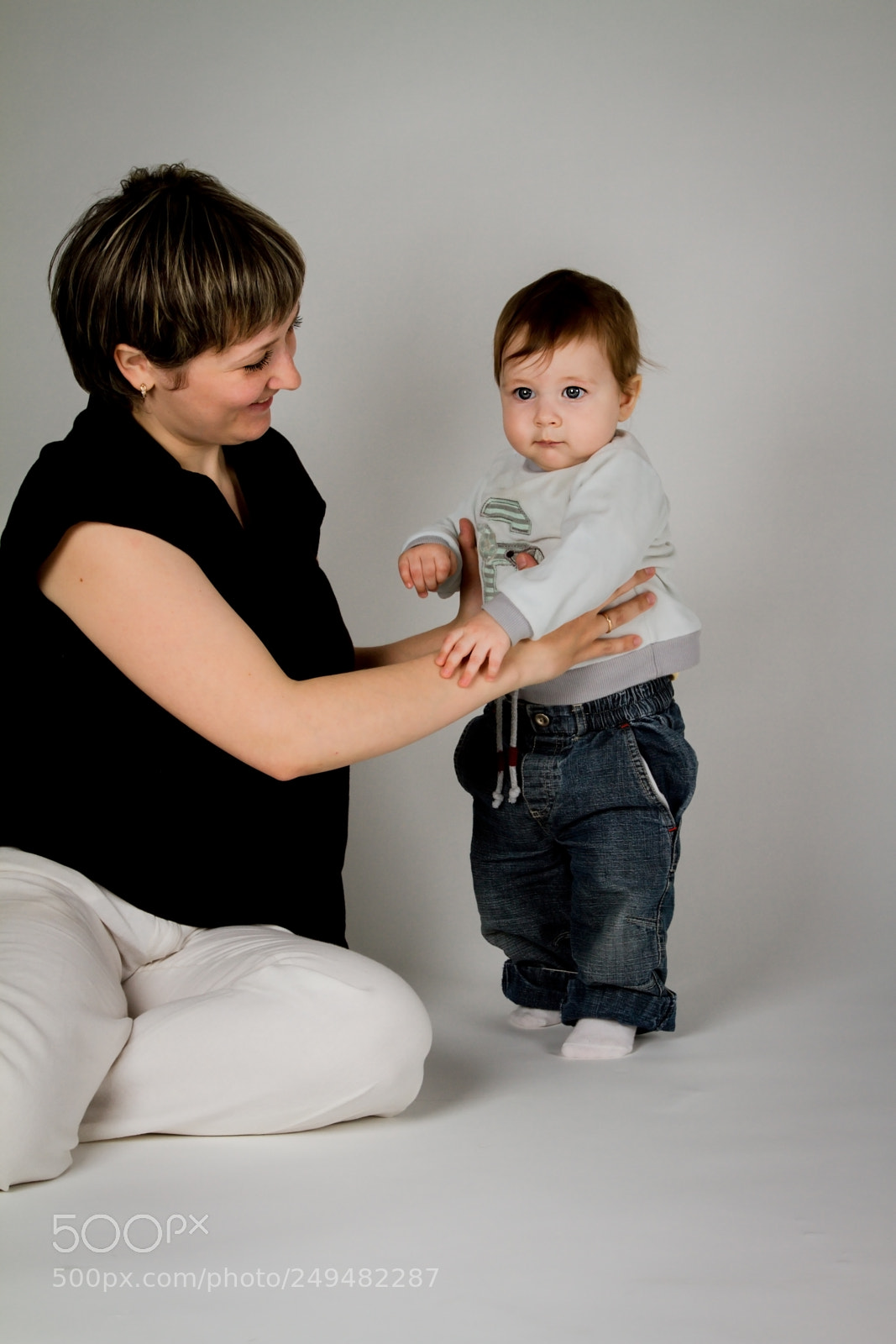 Canon EOS 7D sample photo. Boy with mom photography