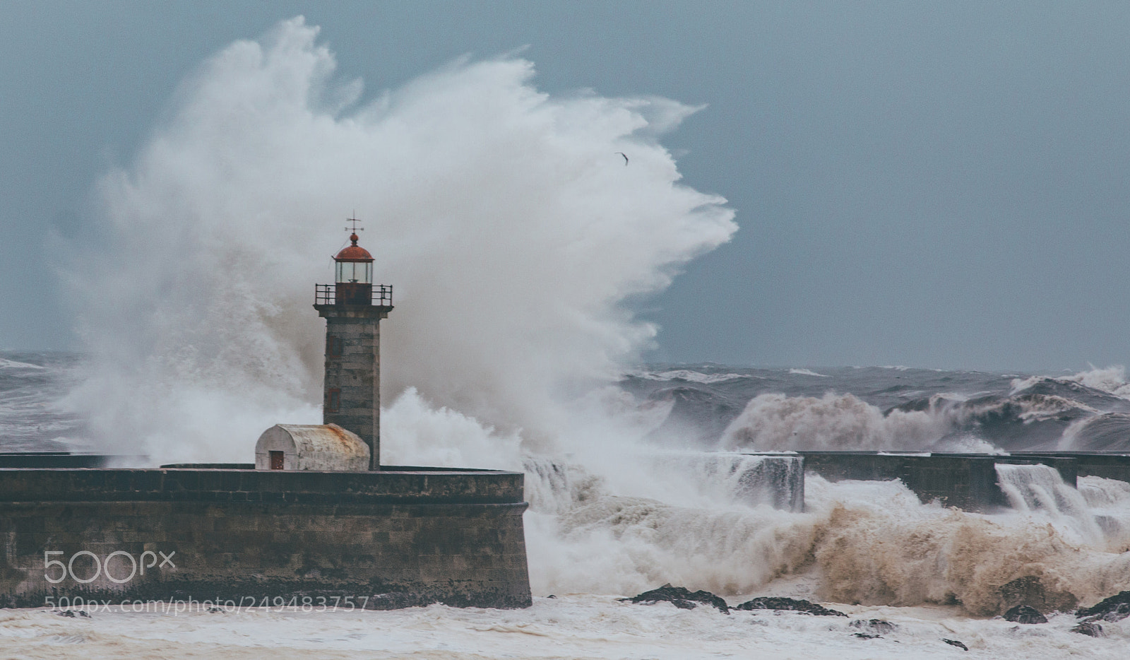 Canon EOS 70D sample photo. Against the lighthouse photography